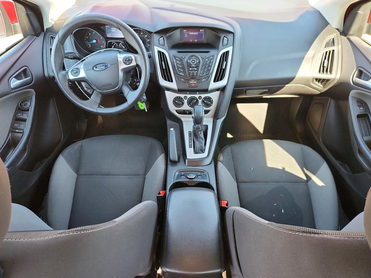 2014 Ford Focus Se Burgundy vin: 1FADP3F28EL355274