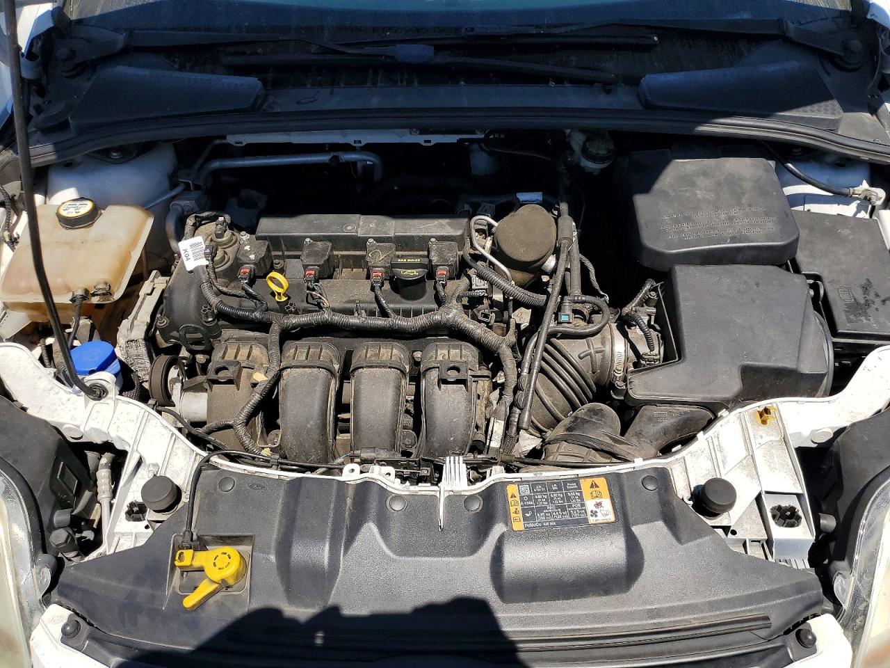 2014 Ford Focus Se Белый vin: 1FADP3F28EL355484