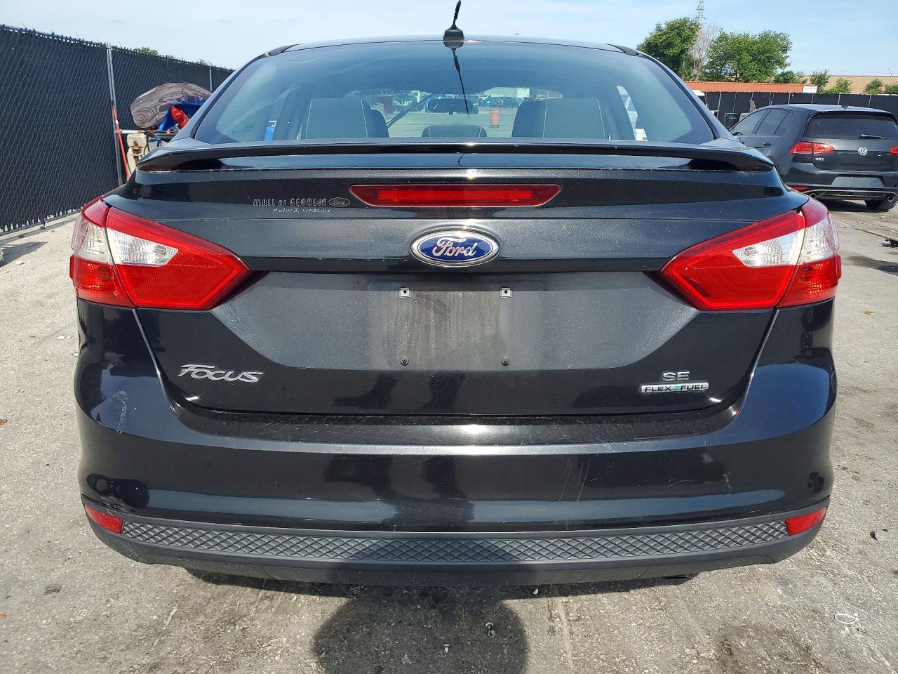 2014 Ford Focus Se Black vin: 1FADP3F28EL378277