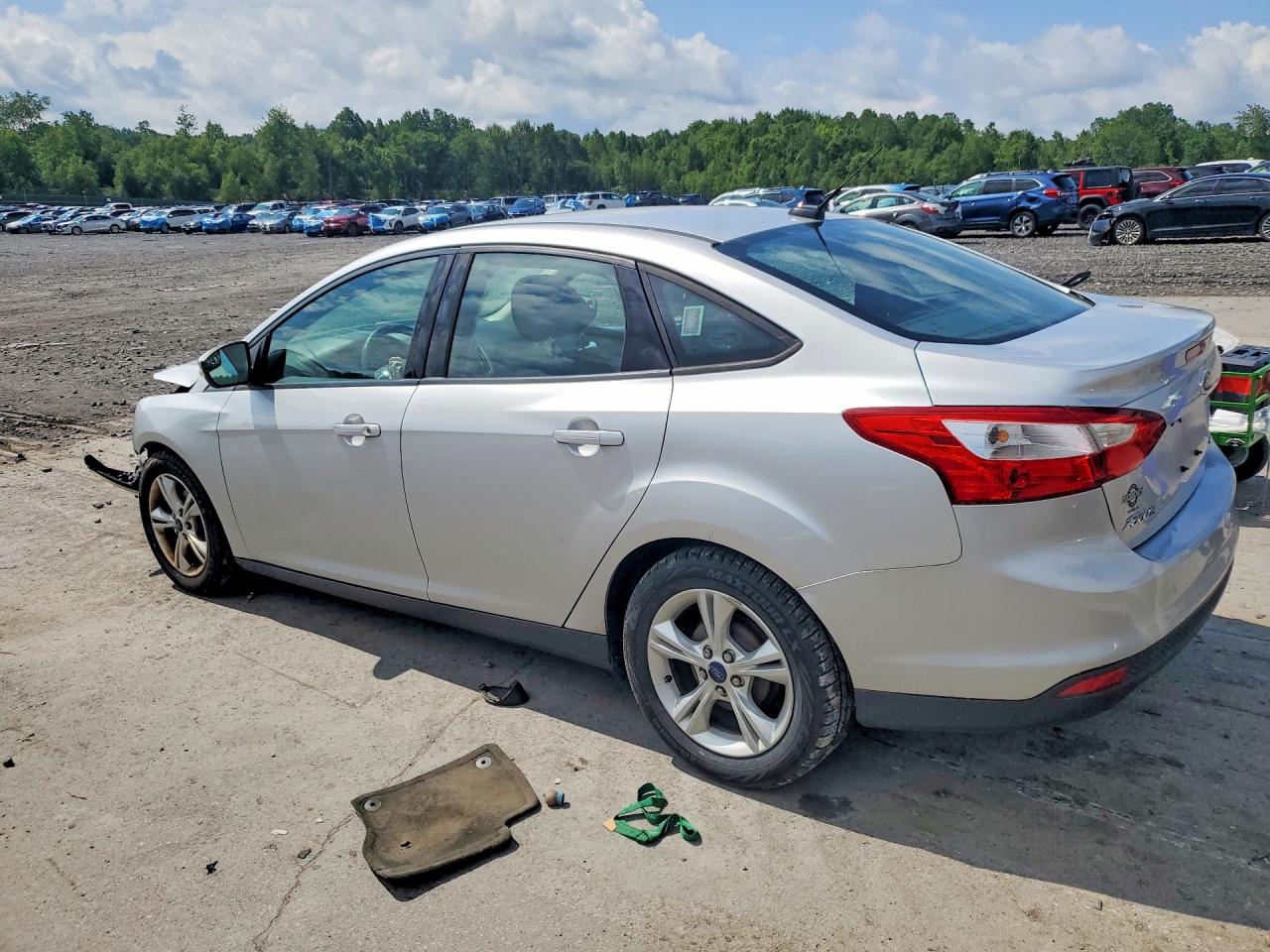 2014 Ford Focus Se Silver vin: 1FADP3F28EL393135