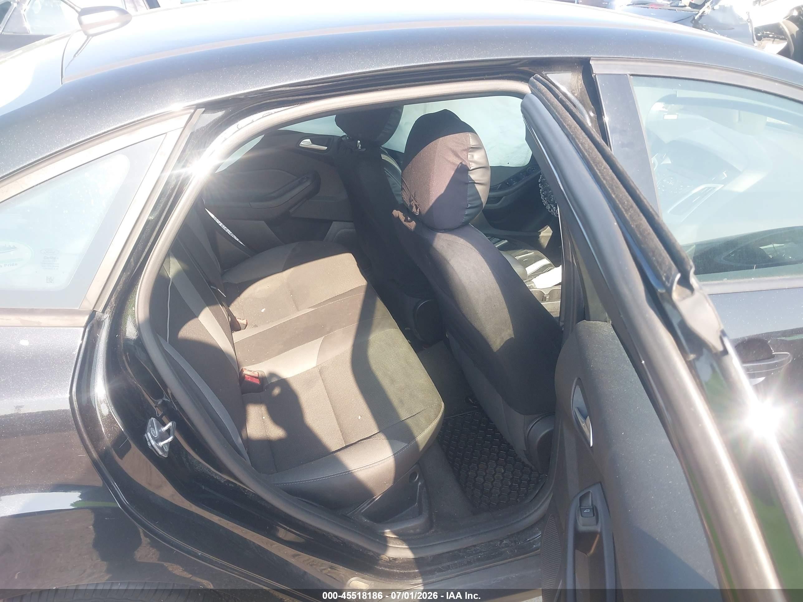 2014 Ford Focus Se Black vin: 1FADP3F28EL396715
