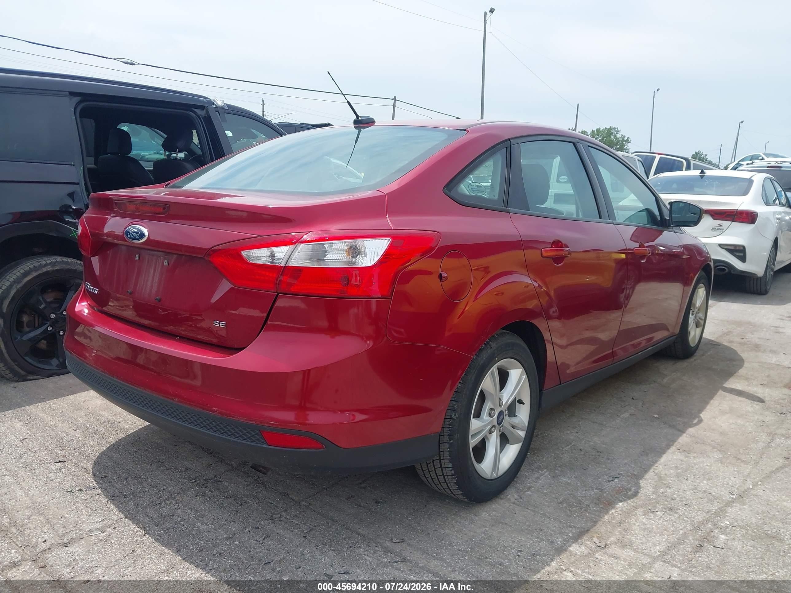 2014 Ford Focus Se Red vin: 1FADP3F28EL401878