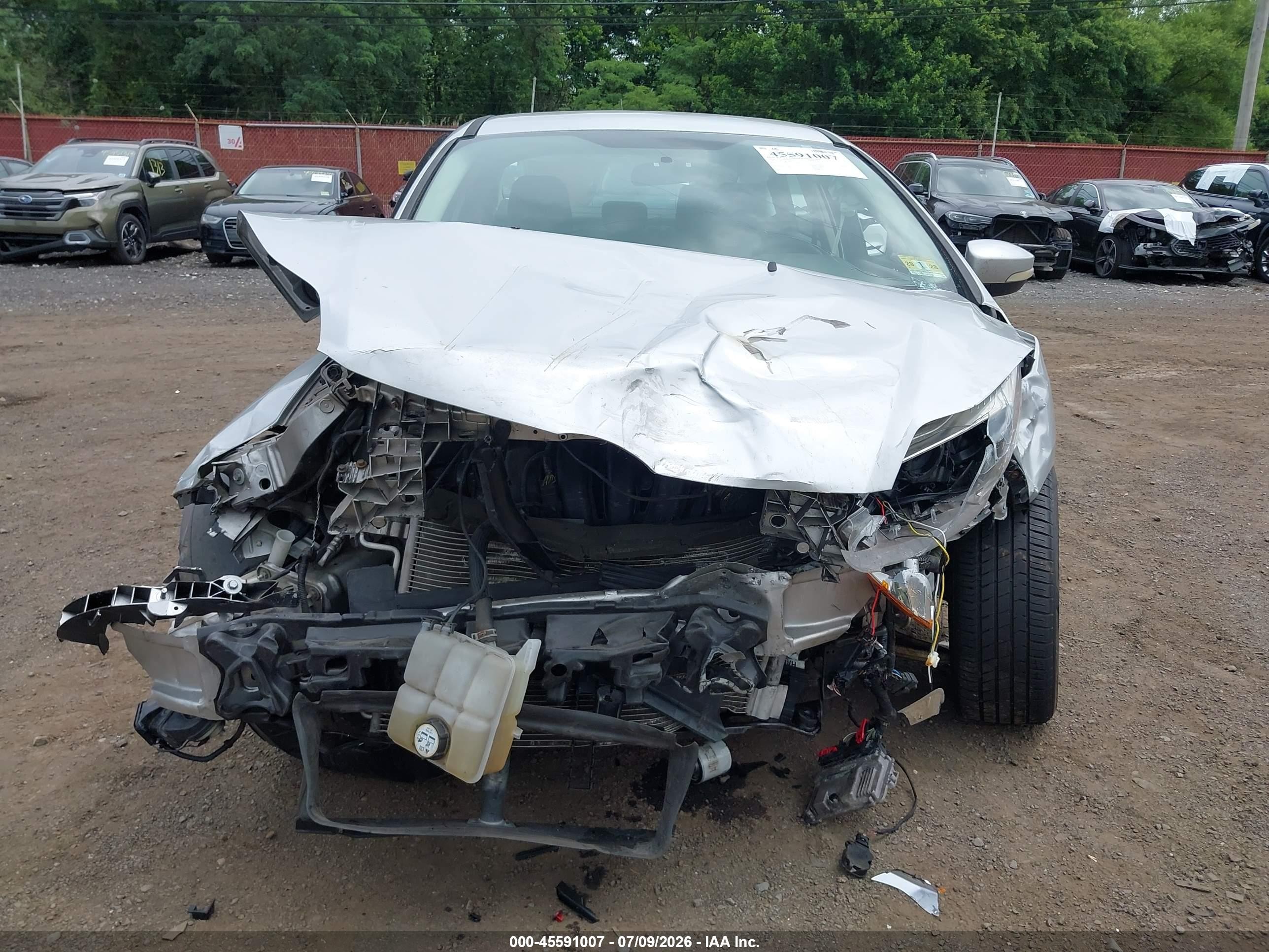 2014 Ford Focus Se Серебряный vin: 1FADP3F28EL402125
