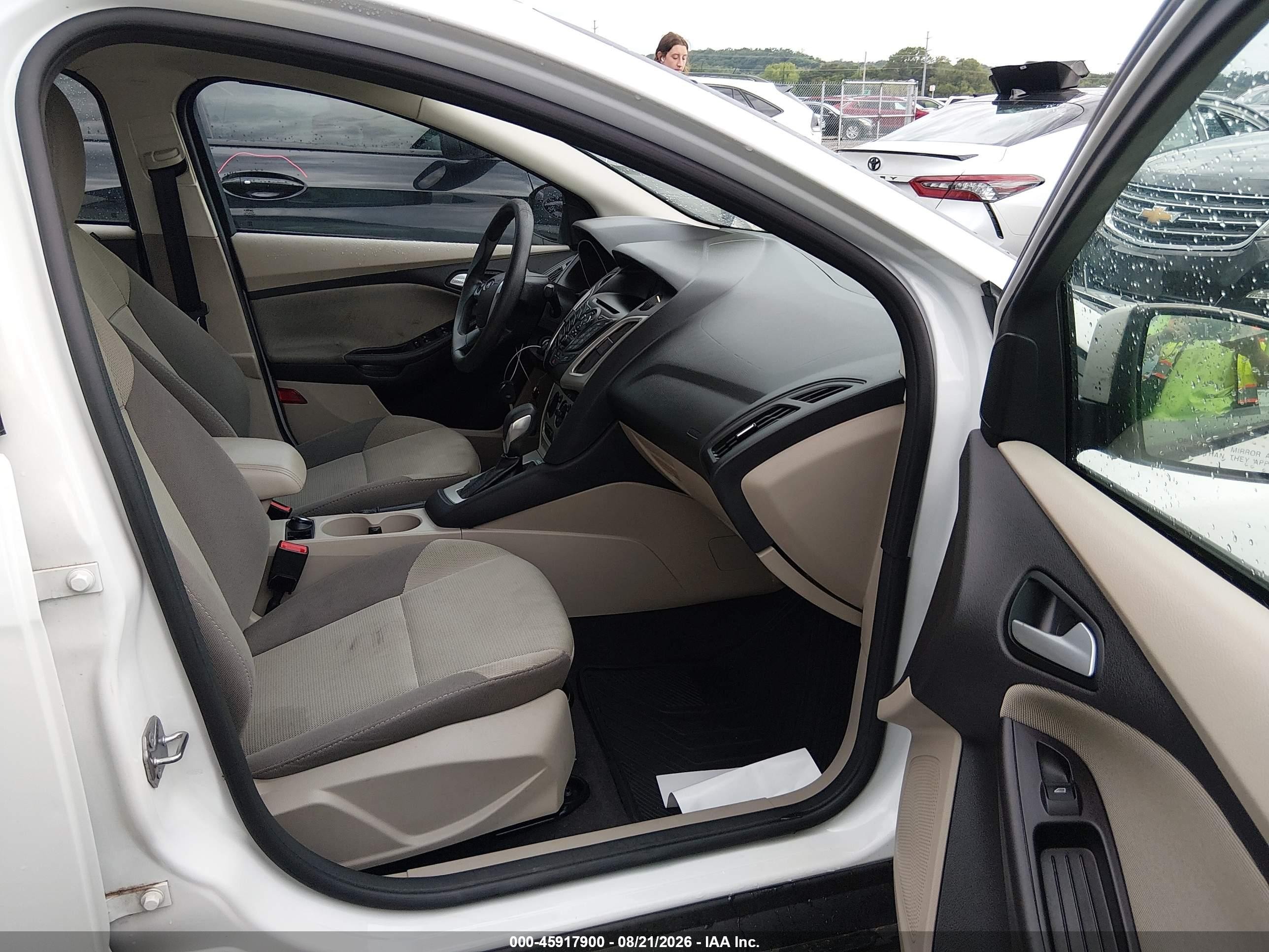 2014 Ford Focus Se Белый vin: 1FADP3F28EL402741