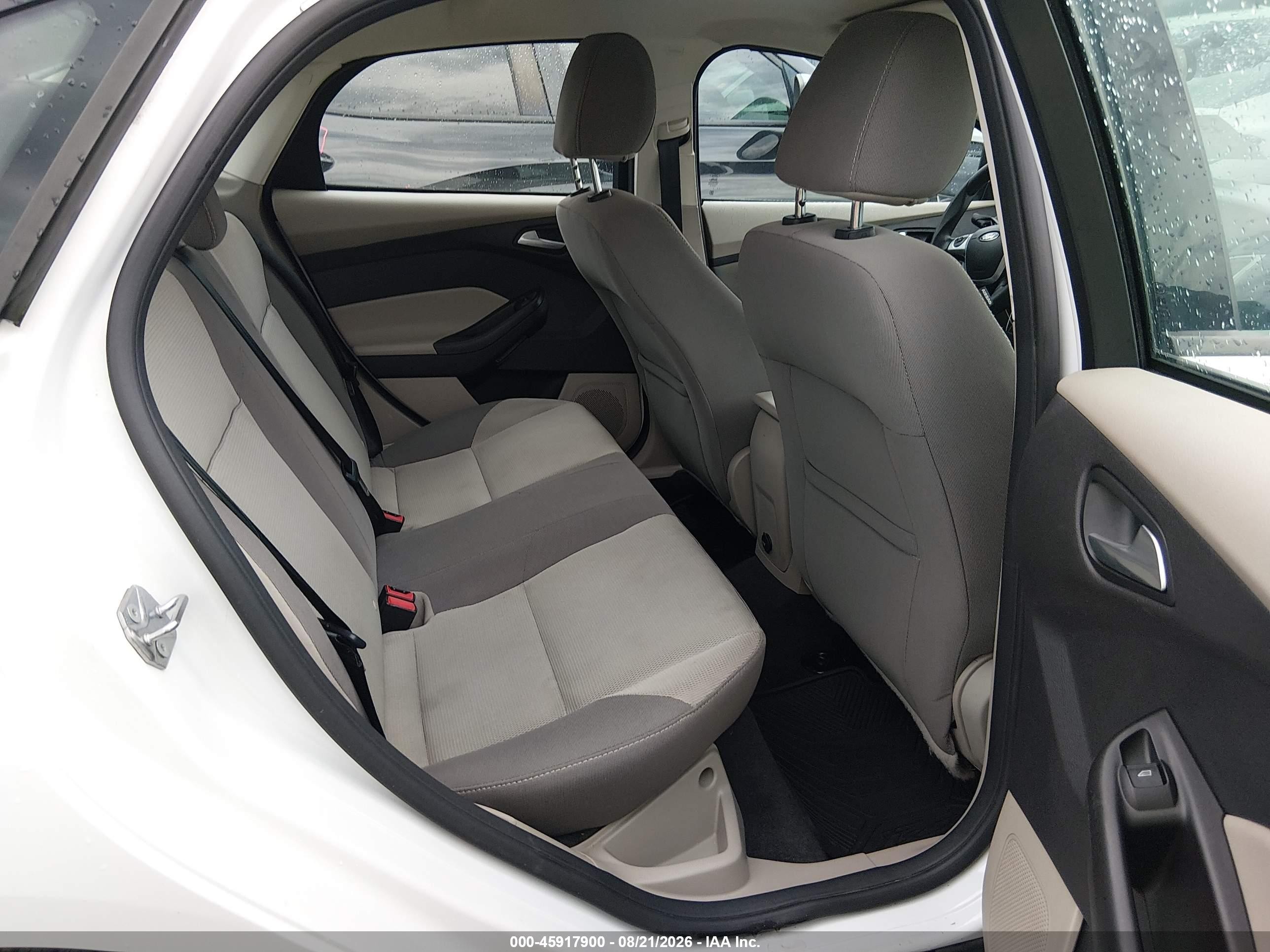 2014 Ford Focus Se Белый vin: 1FADP3F28EL402741