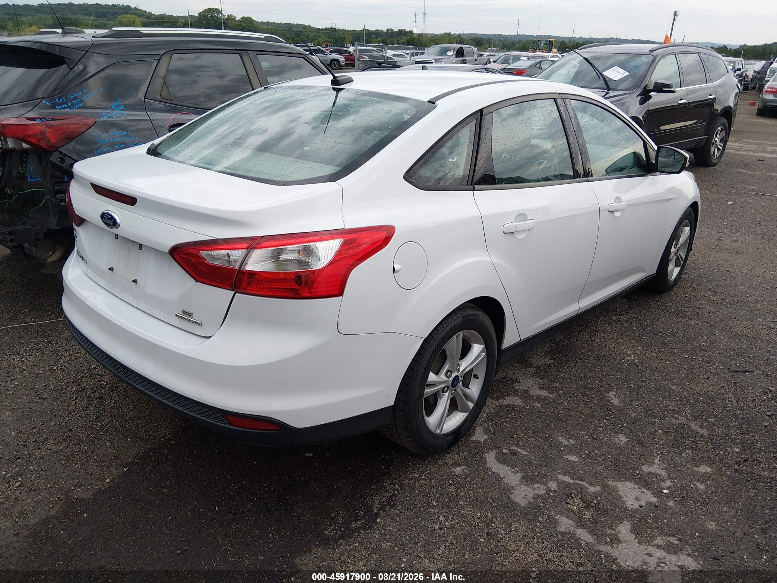 2014 Ford Focus Se Белый vin: 1FADP3F28EL402741