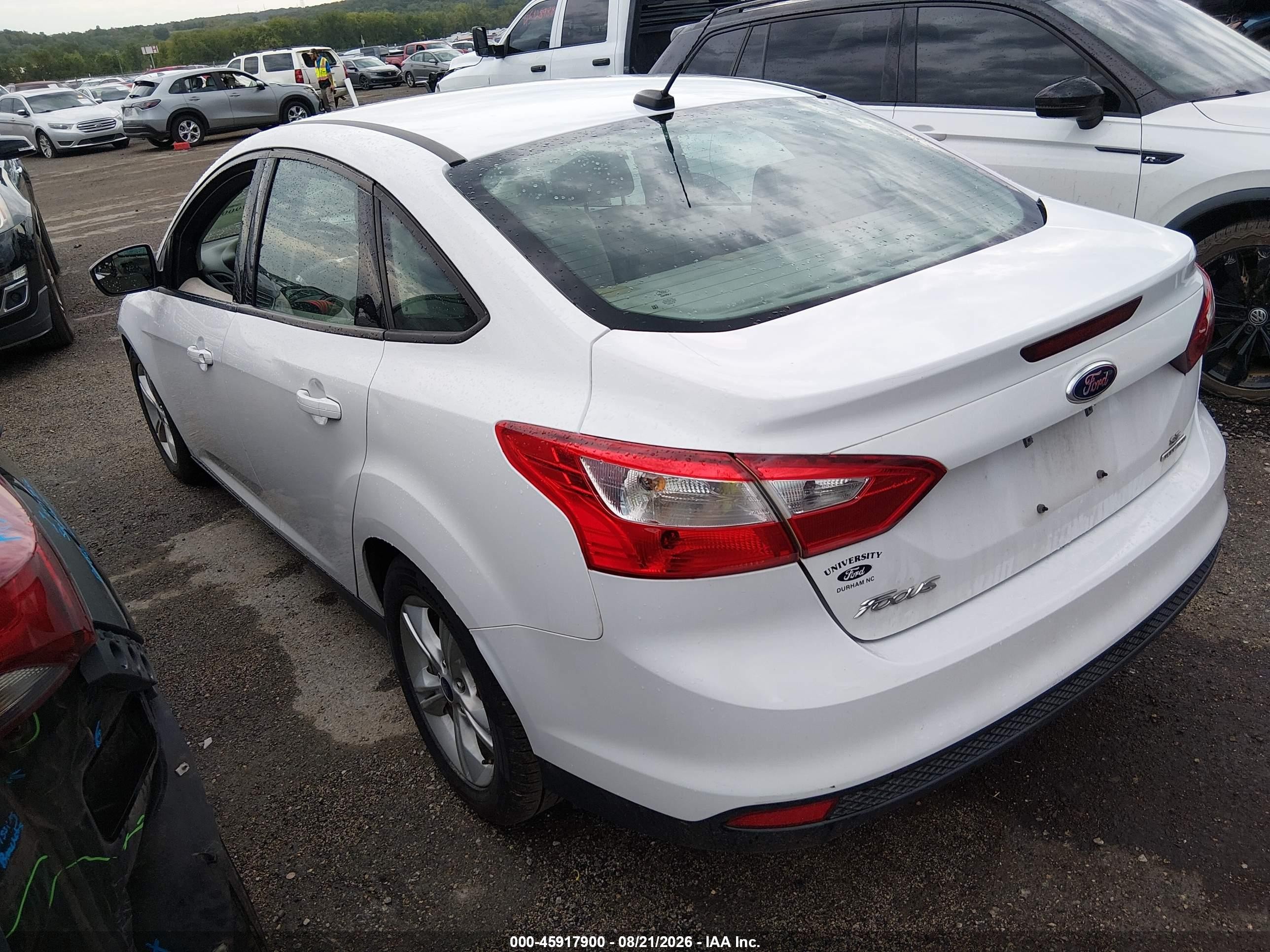2014 Ford Focus Se Белый vin: 1FADP3F28EL402741