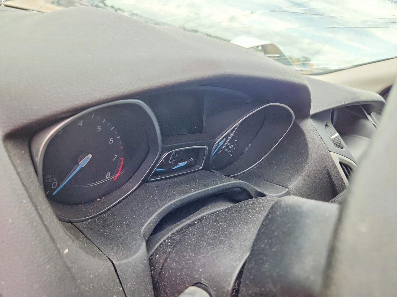 2014 Ford Focus Se White vin: 1FADP3F28EL413030