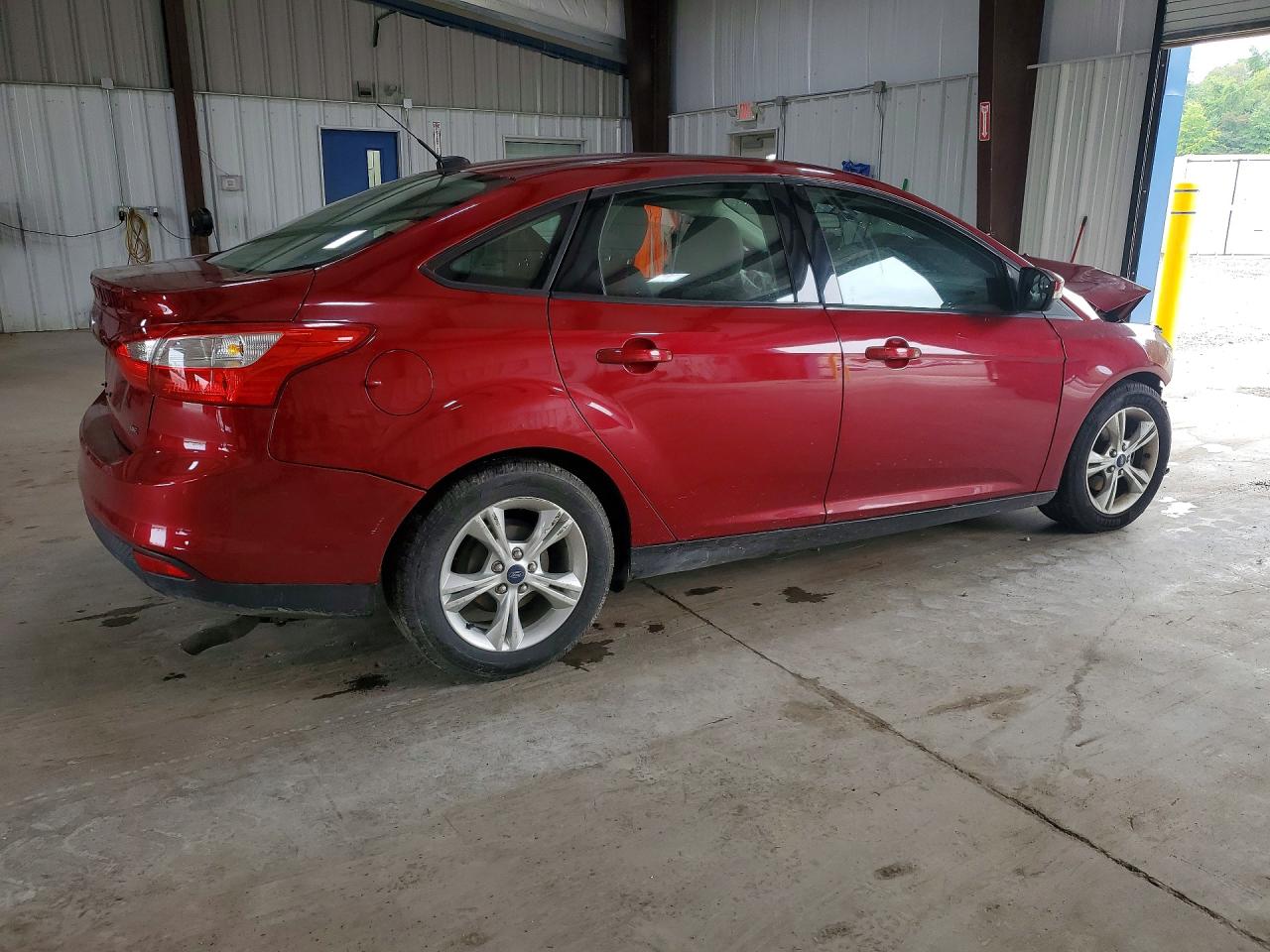 2014 Ford Focus Se Red vin: 1FADP3F28EL435173