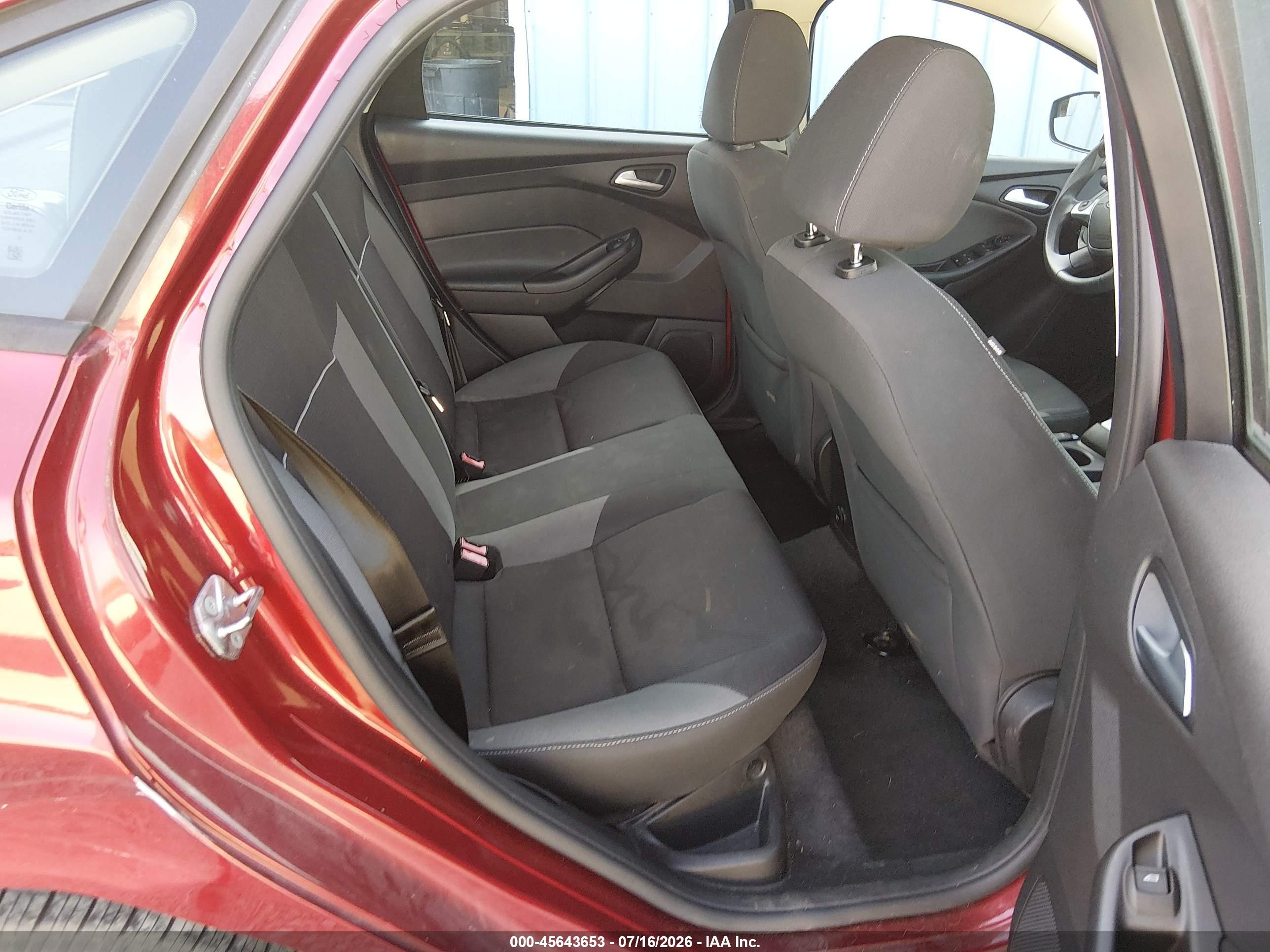 2014 Ford Focus Se Burgundy vin: 1FADP3F28EL438641