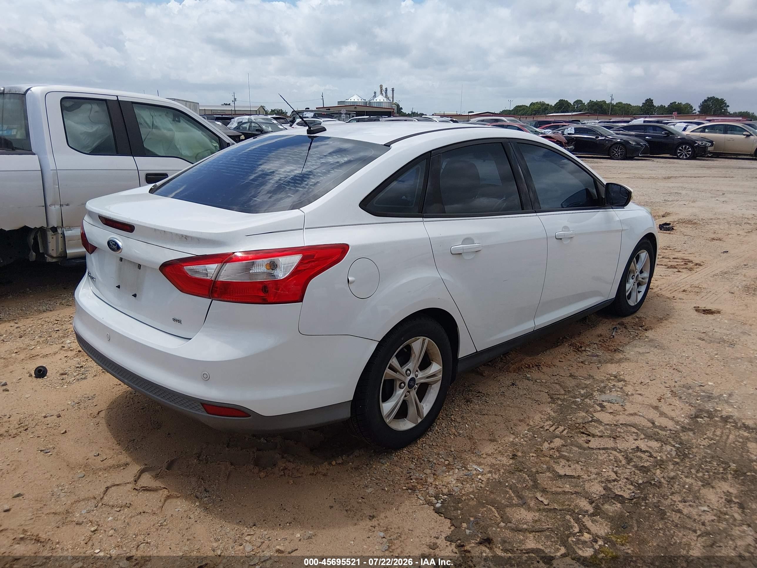 2014 Ford Focus Se Белый vin: 1FADP3F28EL445590