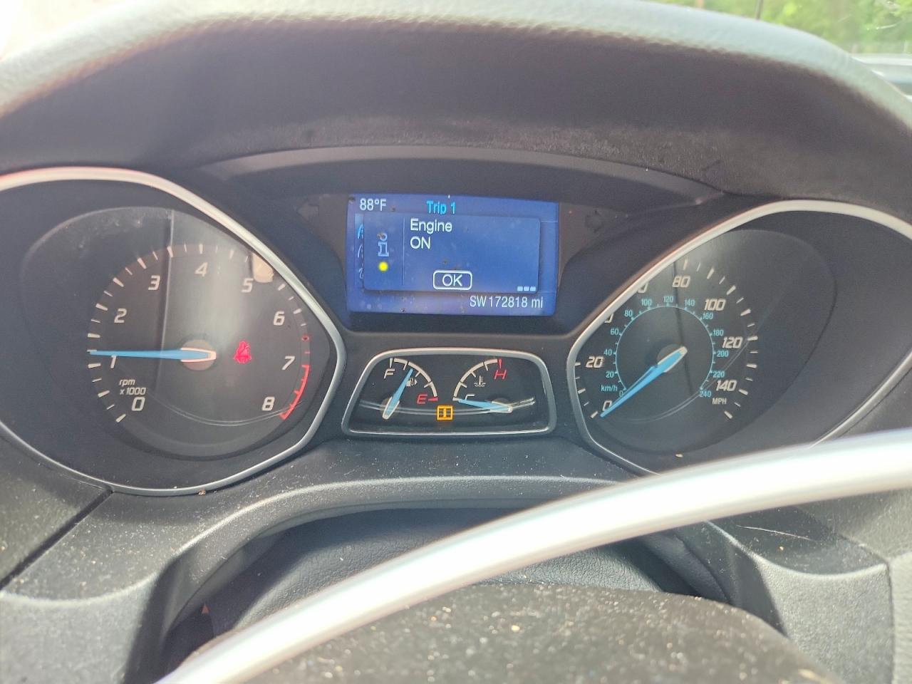 2014 Ford Focus Se Burgundy vin: 1FADP3F28EL447842