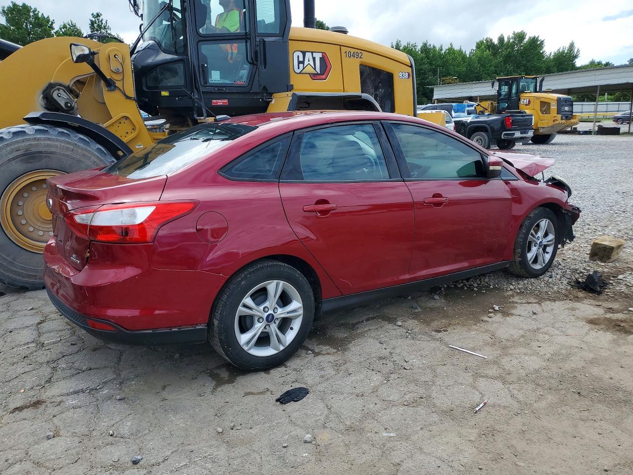 2014 Ford Focus Se Red vin: 1FADP3F28EL448182