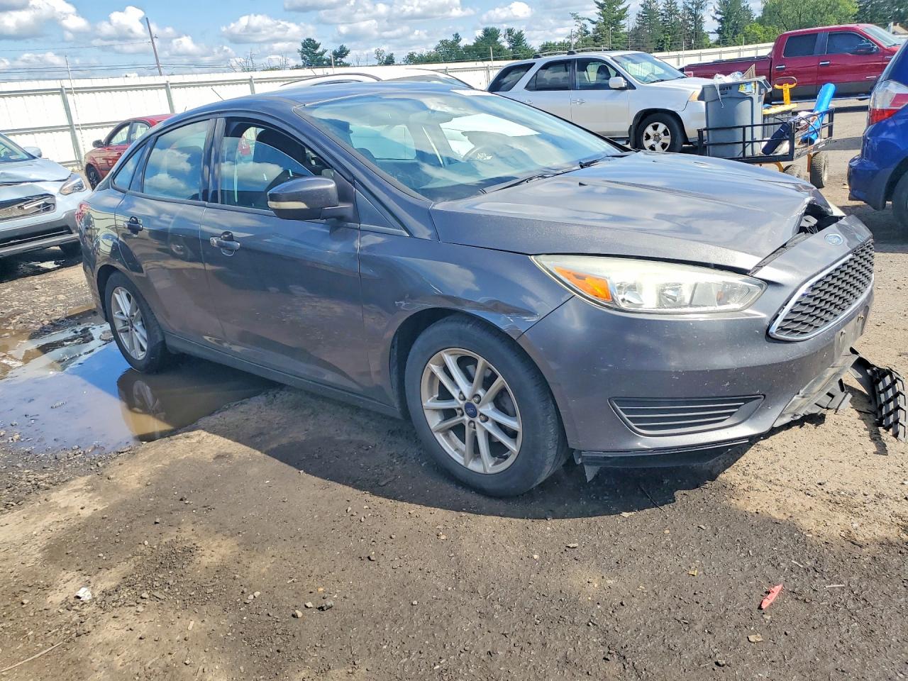 2015 Ford Focus Se Серый vin: 1FADP3F28FL200502