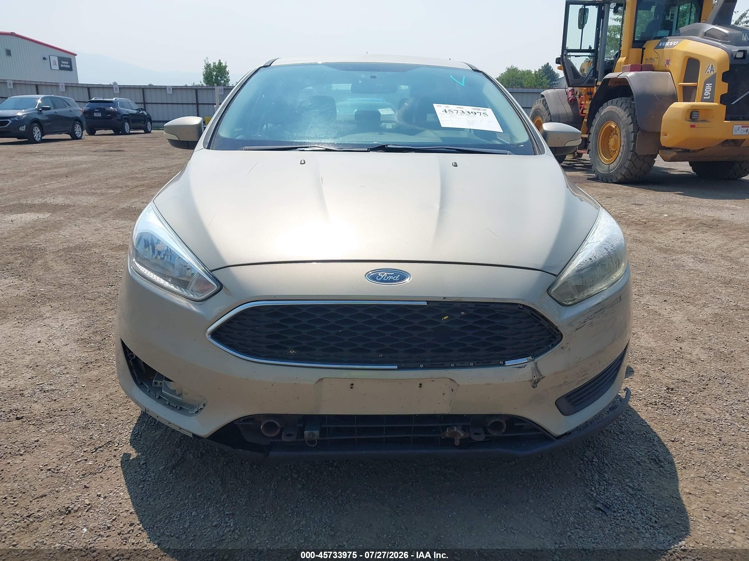2015 Ford Focus Se Champagne vin: 1FADP3F28FL201388