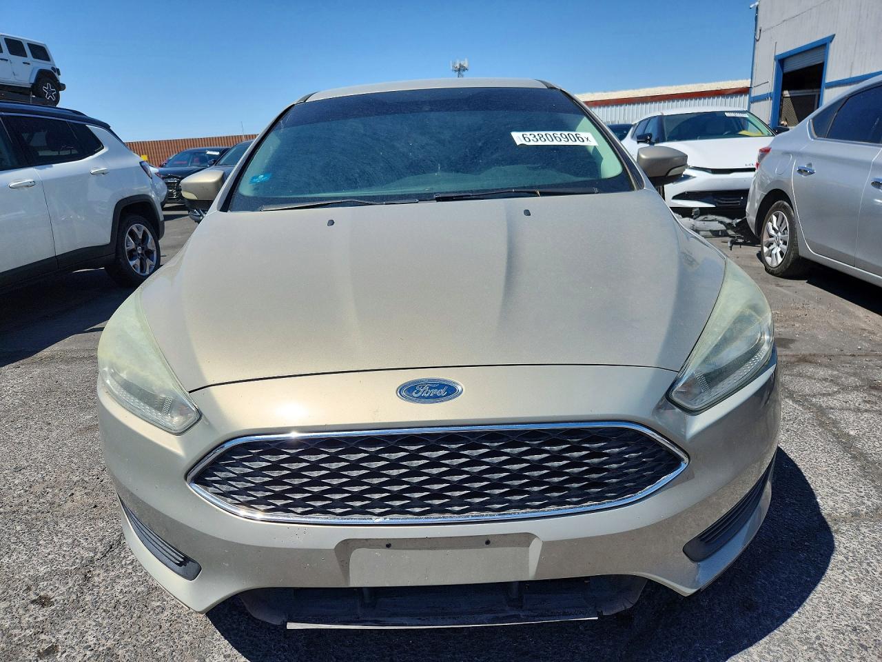 2015 Ford Focus Se Beige vin: 1FADP3F28FL204520