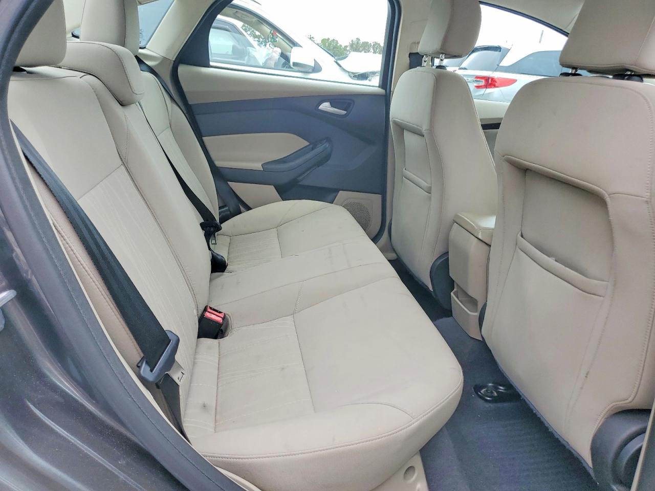 2015 Ford Focus Se Gray vin: 1FADP3F28FL214643