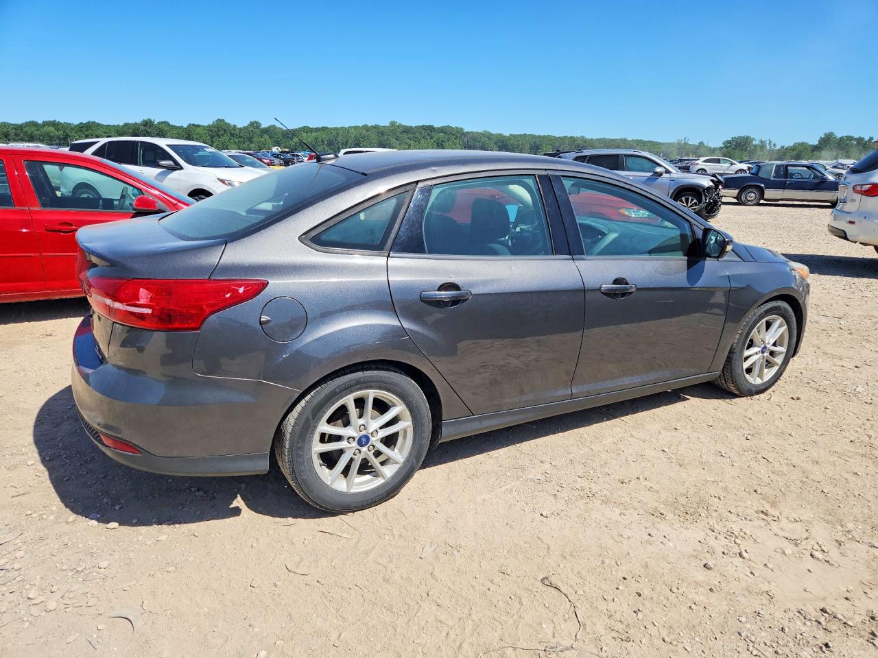 2015 Ford Focus Se Gray vin: 1FADP3F28FL231328