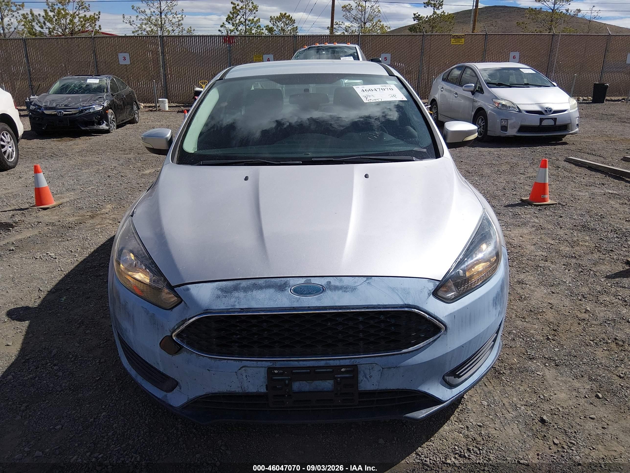 2015 Ford Focus Se Silver vin: 1FADP3F28FL244743