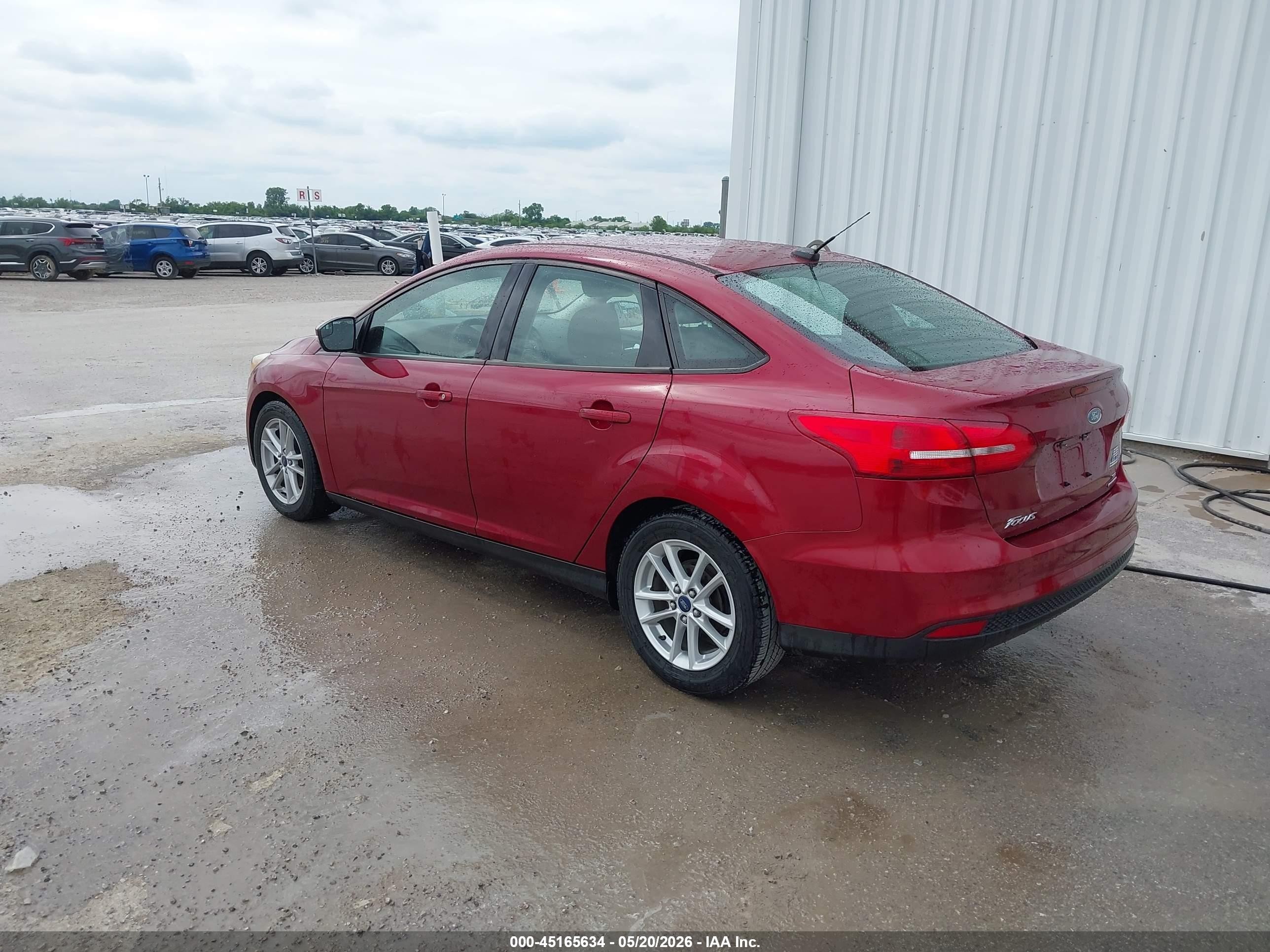 2015 Ford Focus Se Red vin: 1FADP3F28FL255516