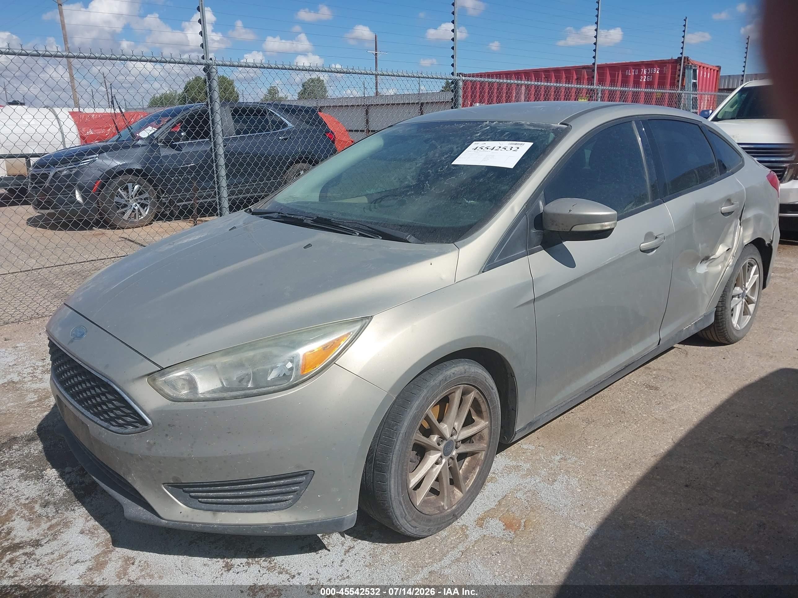 2015 Ford Focus Se Beige vin: 1FADP3F28FL261249