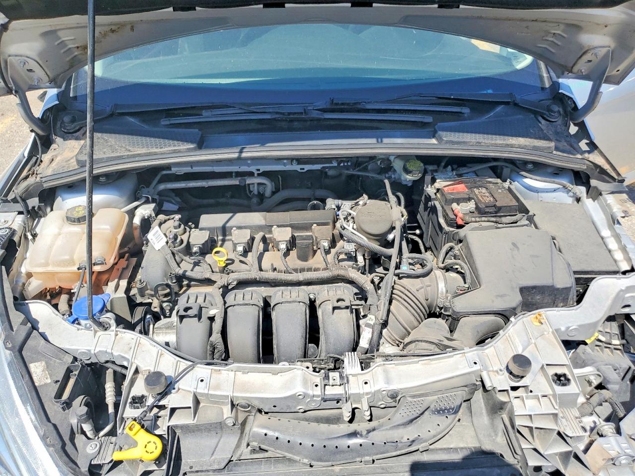 2015 Ford Focus Se Silver vin: 1FADP3F28FL304410