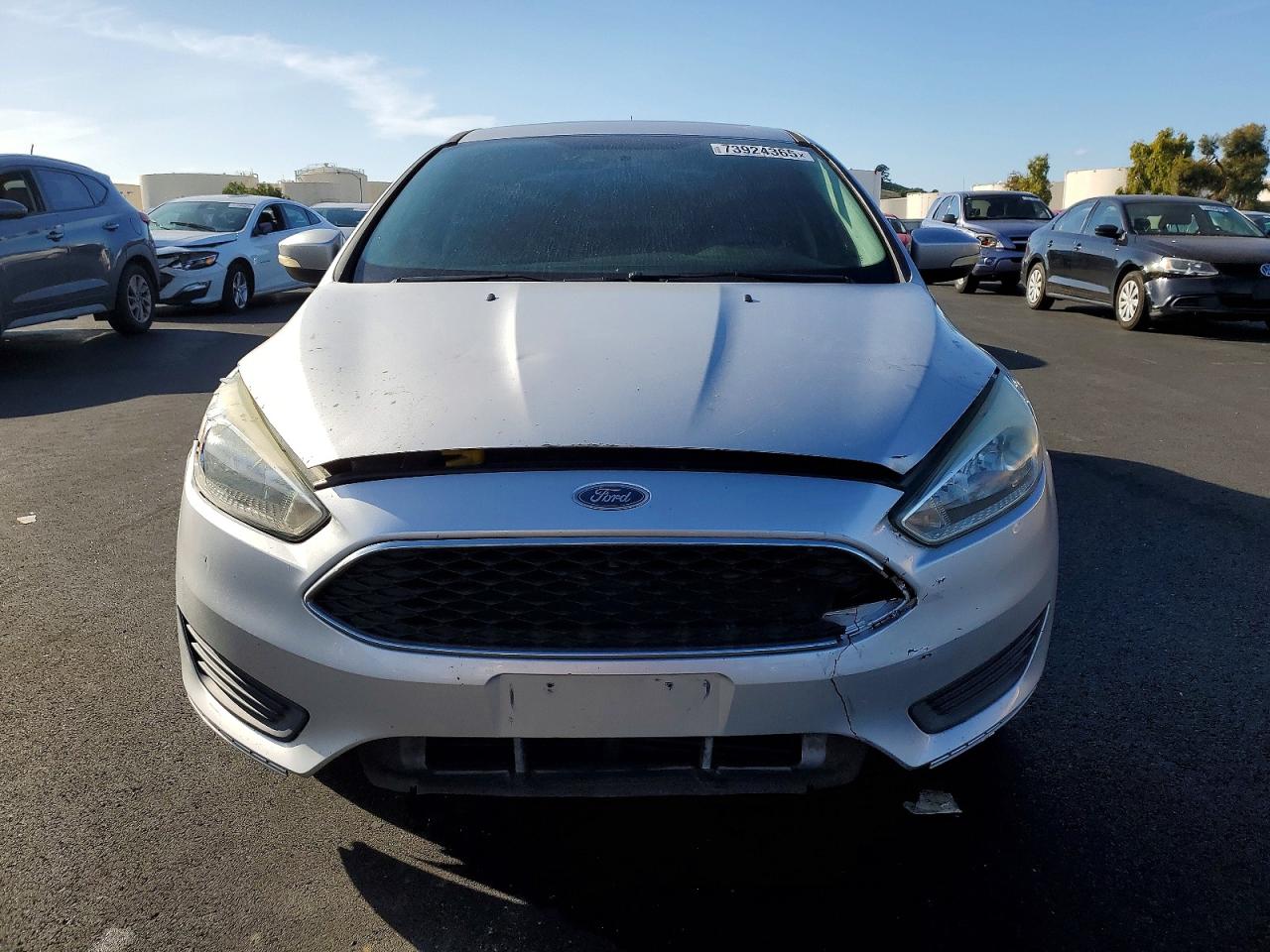 2015 Ford Focus Se Серебряный vin: 1FADP3F28FL307646