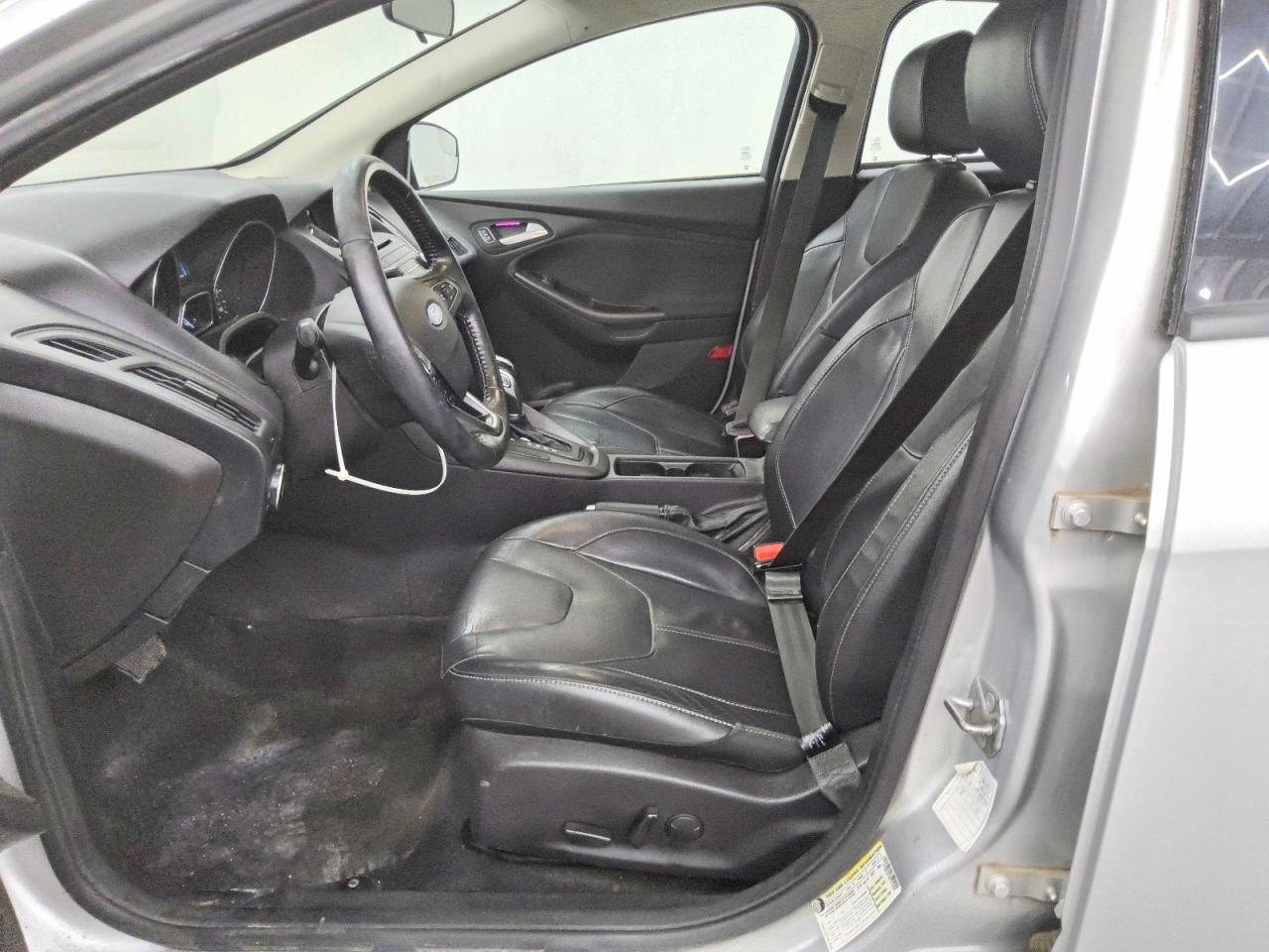 2015 Ford Focus Se Silver vin: 1FADP3F28FL318596