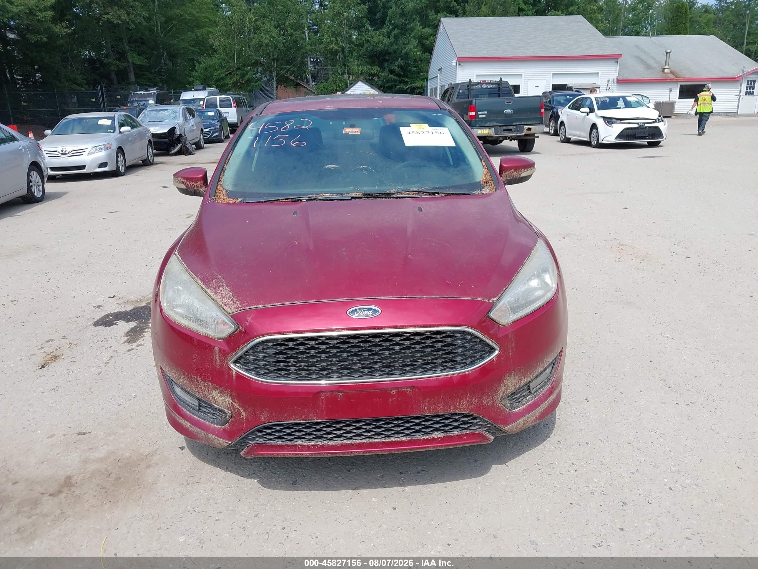 2015 Ford Focus Se Red vin: 1FADP3F28FL321143