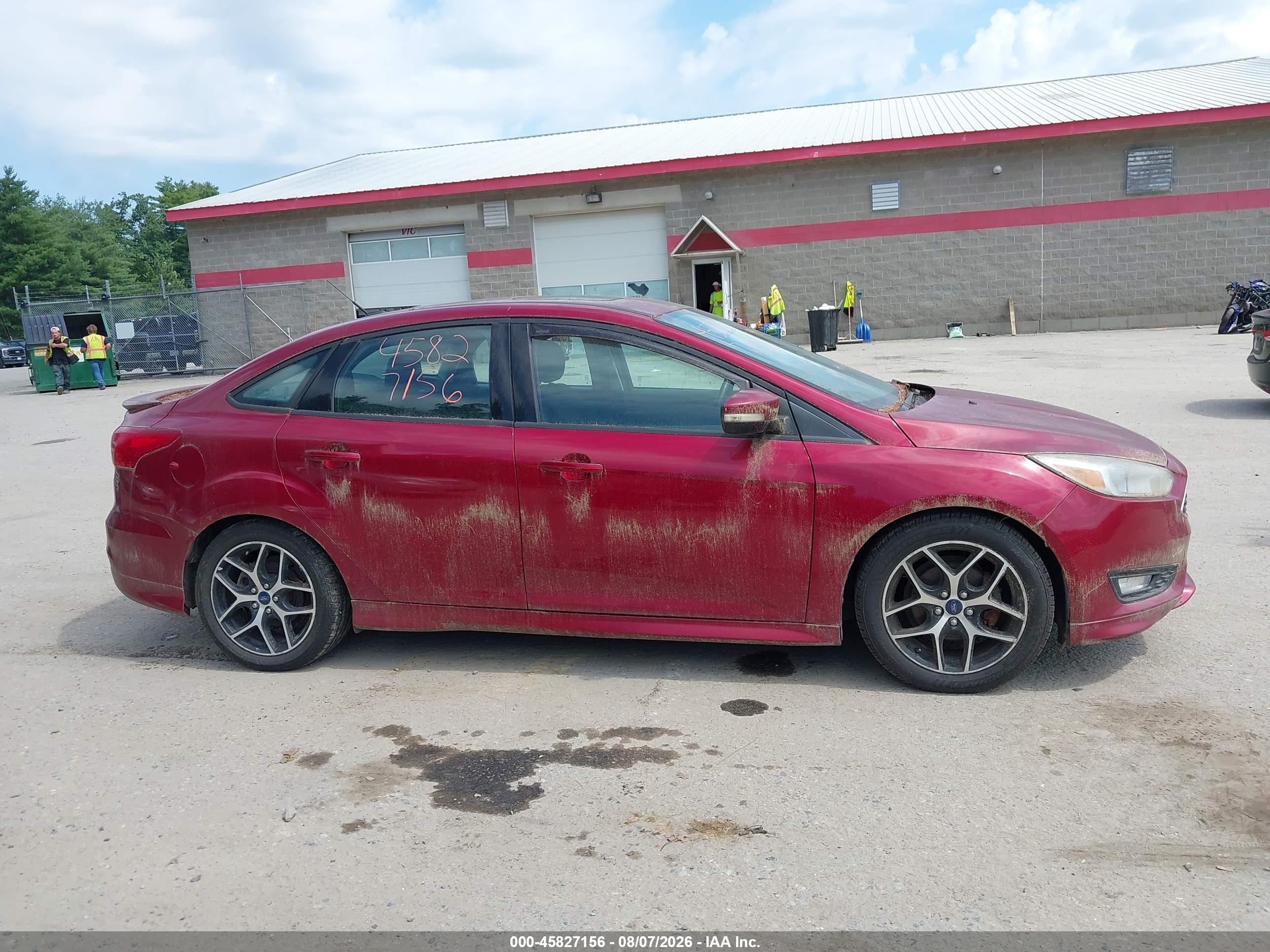 2015 Ford Focus Se Red vin: 1FADP3F28FL321143
