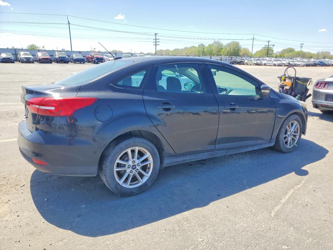 2015 Ford Focus Se Black vin: 1FADP3F28FL330361