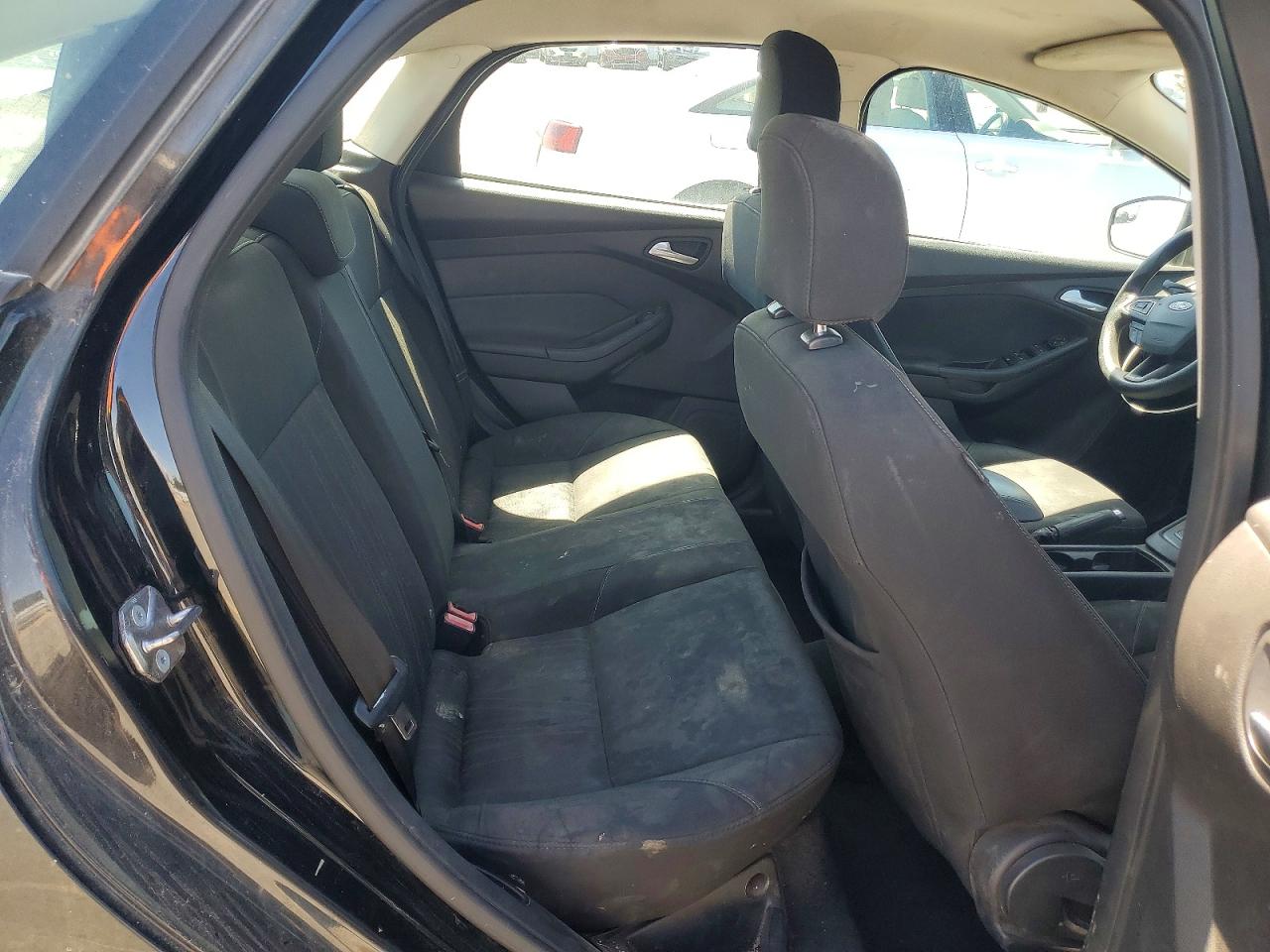 2015 Ford Focus Se Black vin: 1FADP3F28FL330361