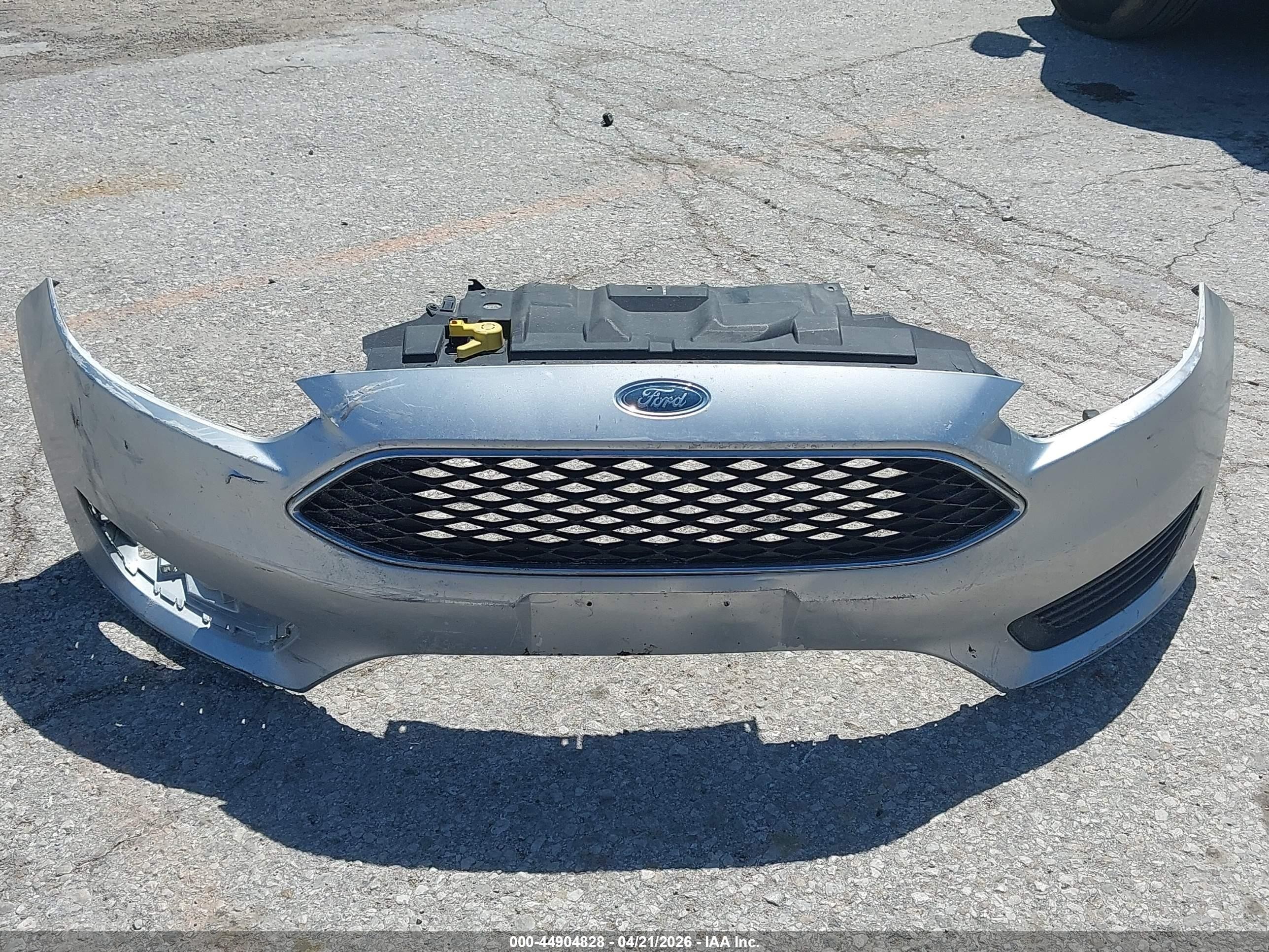 2015 Ford Focus Se Silver vin: 1FADP3F28FL334264