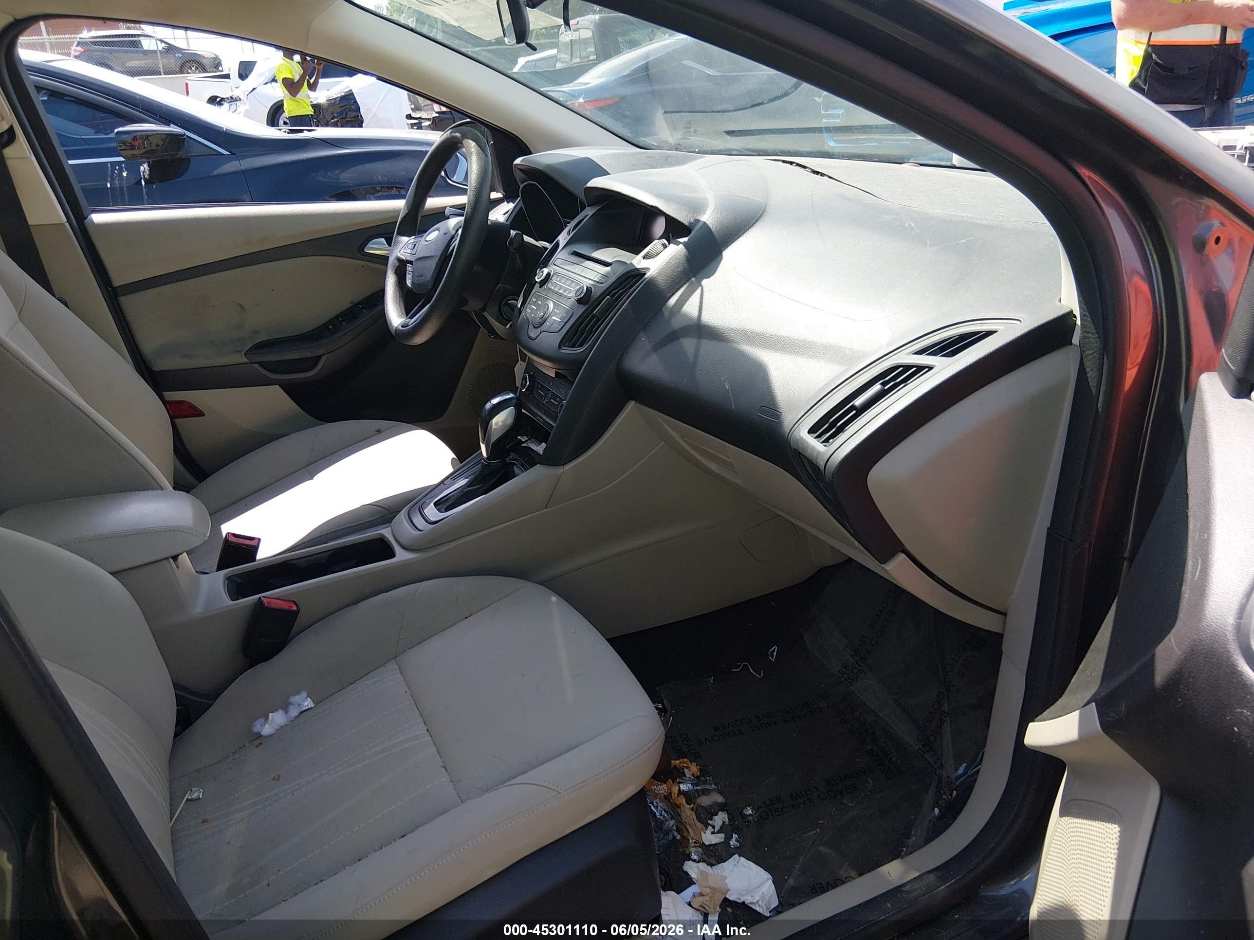 2015 Ford Focus Se Gray vin: 1FADP3F28FL336998