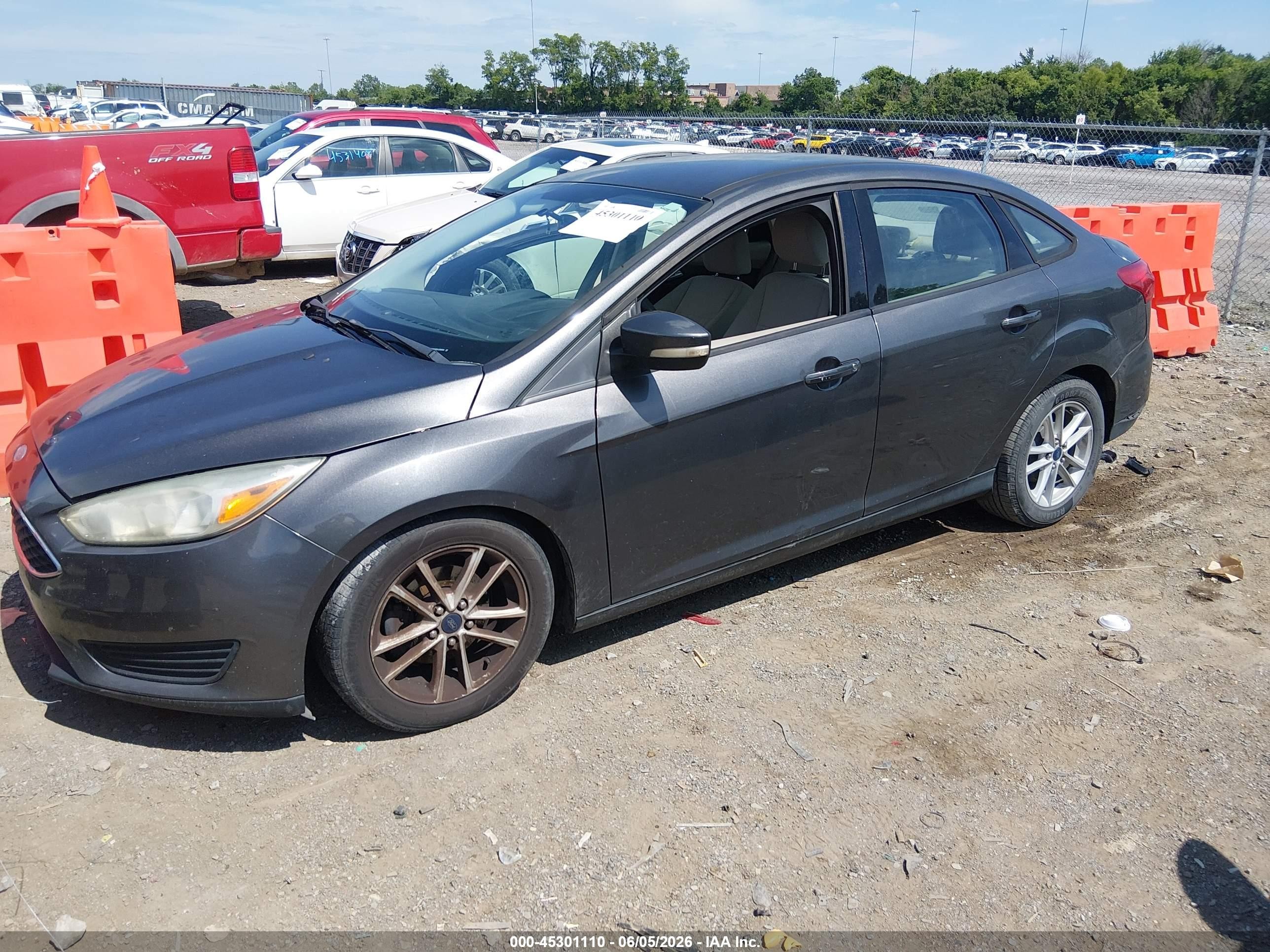 2015 Ford Focus Se Gray vin: 1FADP3F28FL336998