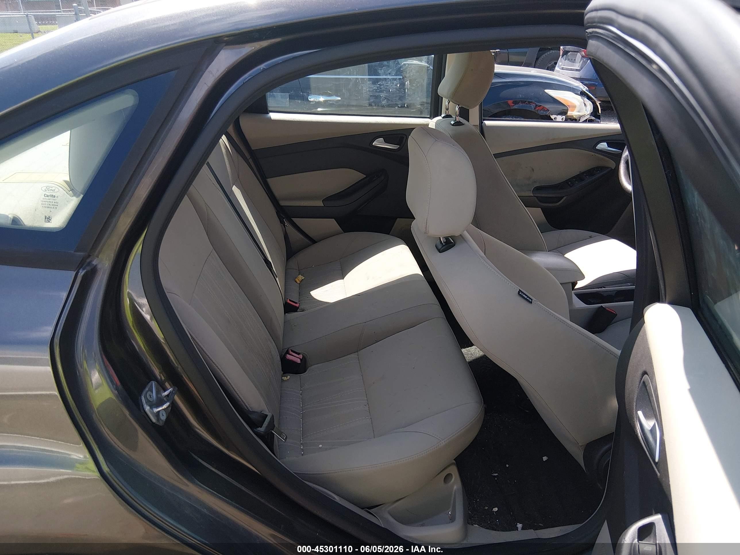 2015 Ford Focus Se Gray vin: 1FADP3F28FL336998