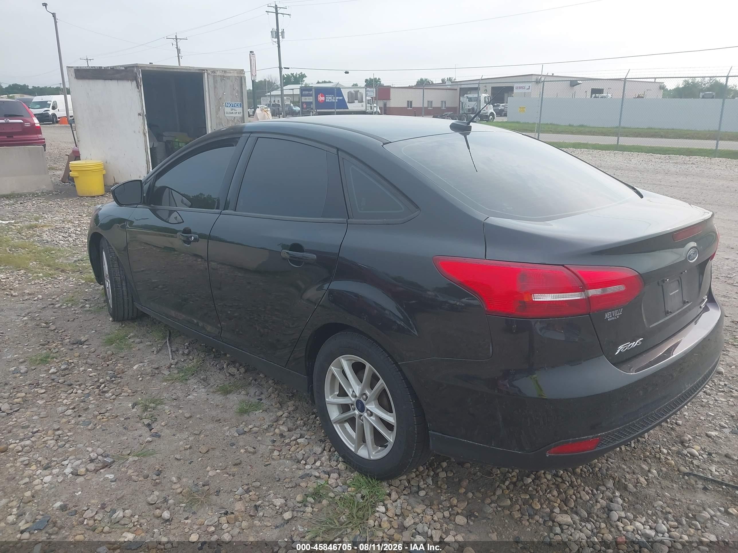 2015 Ford Focus Se Черный vin: 1FADP3F28FL340601
