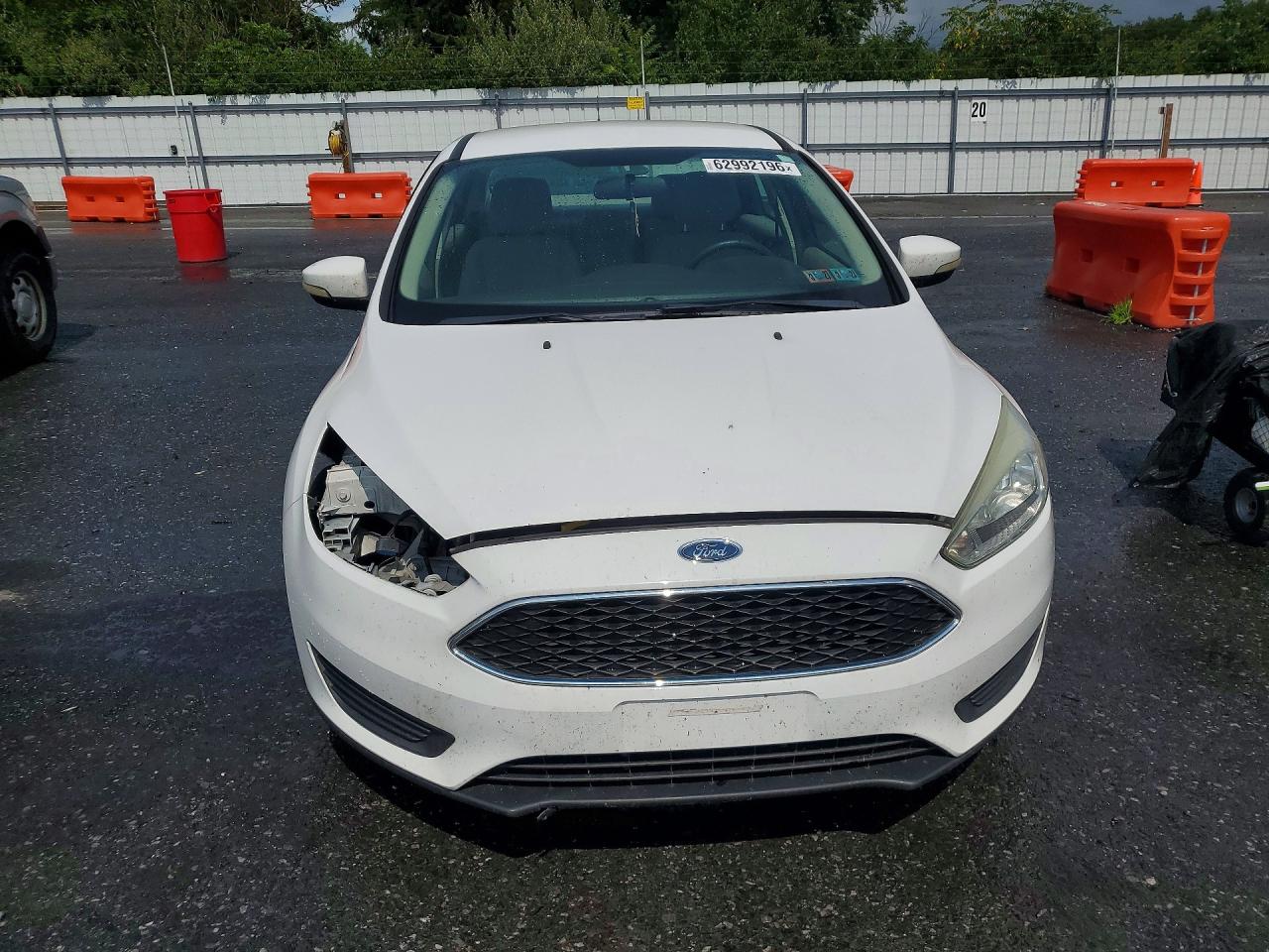 2015 Ford Focus Se Белый vin: 1FADP3F28FL353610