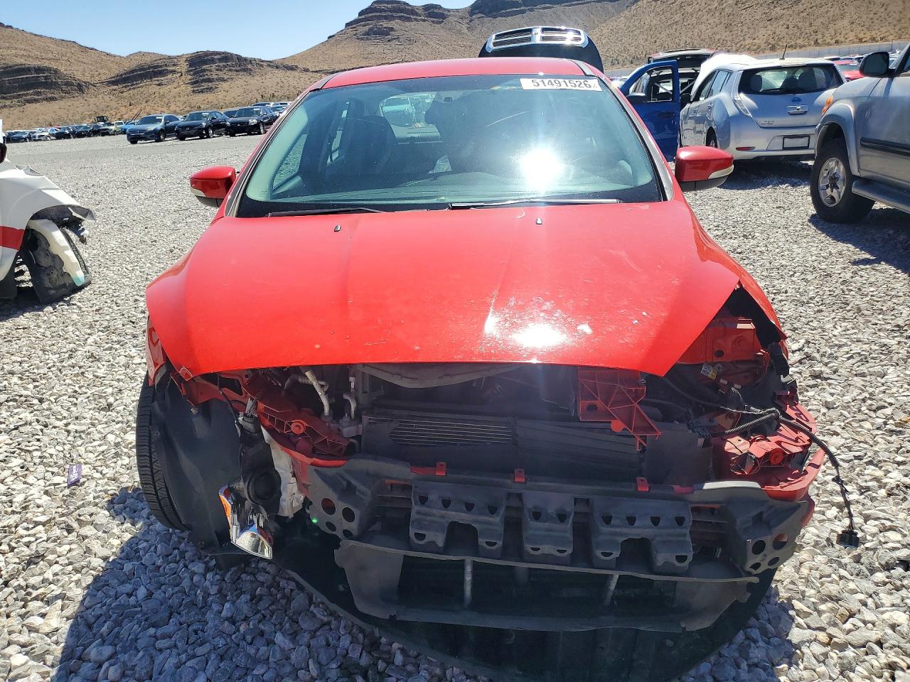 2015 Ford Focus Se Красный vin: 1FADP3F28FL355552