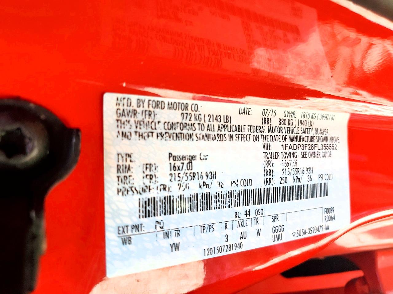 2015 Ford Focus Se Красный vin: 1FADP3F28FL355552