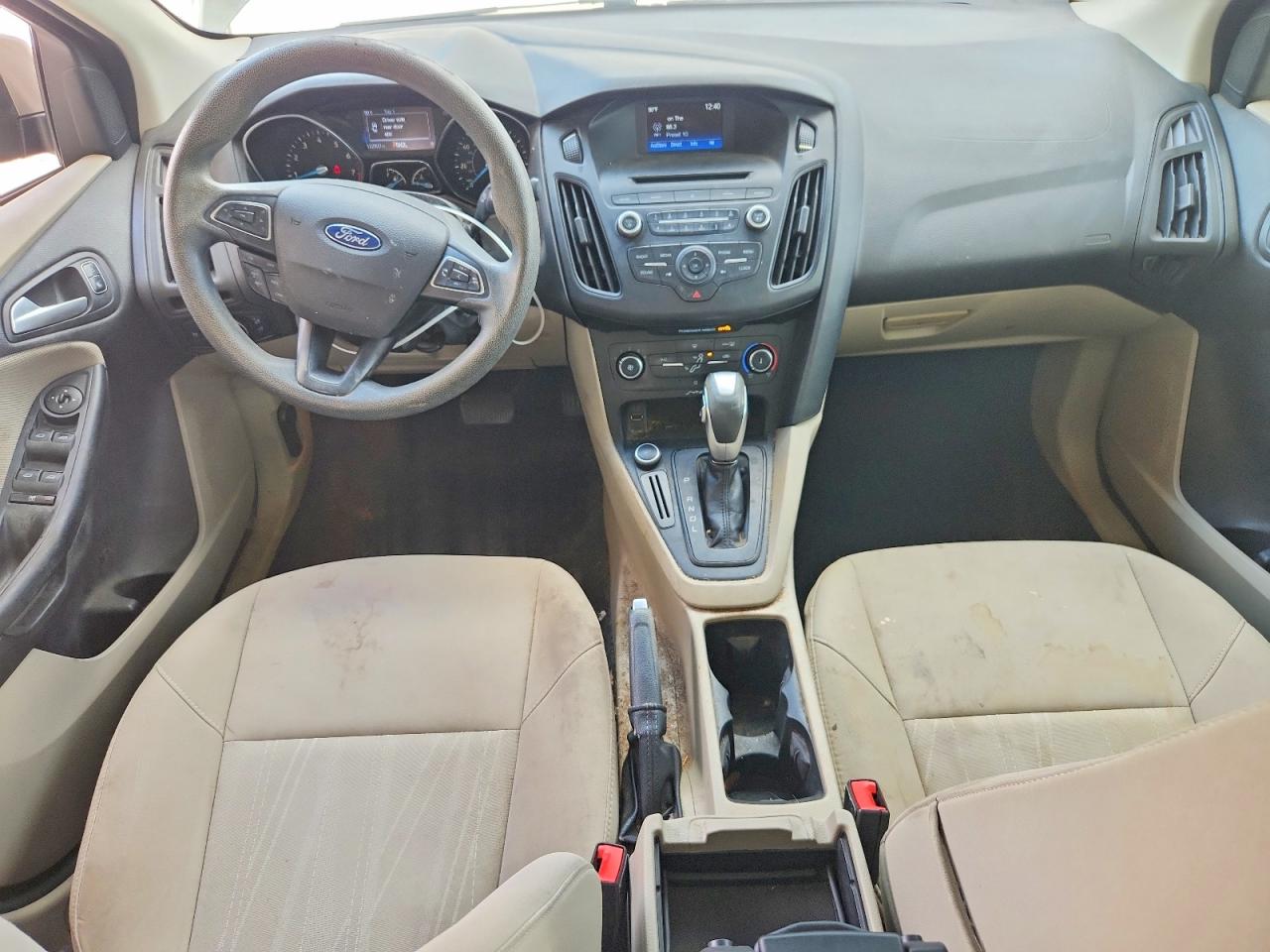 2015 Ford Focus Se Tan vin: 1FADP3F28FL357351