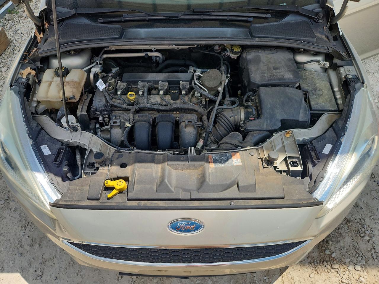2015 Ford Focus Se Tan vin: 1FADP3F28FL357351