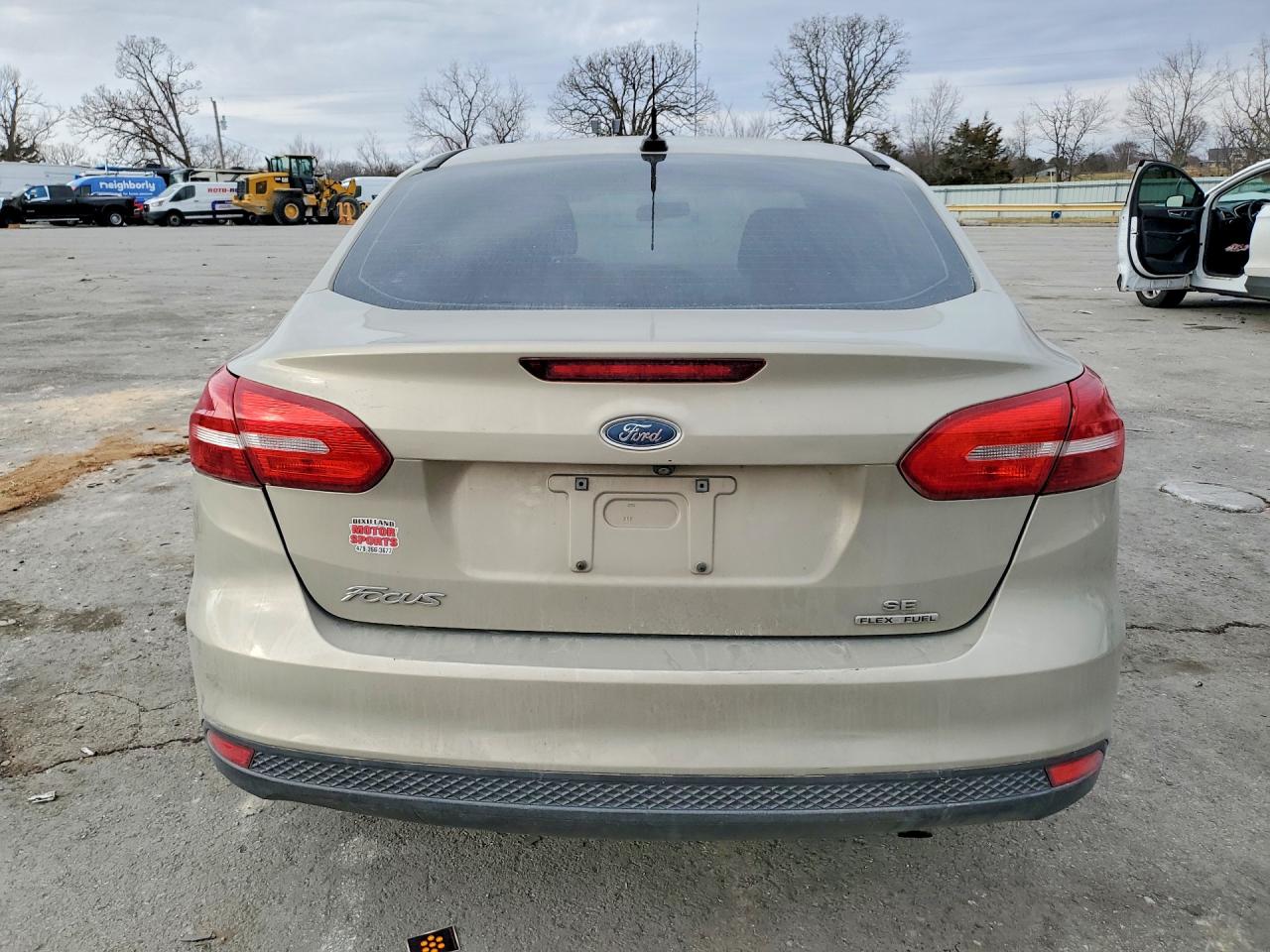 2015 Ford Focus Se Gold vin: 1FADP3F28FL368494