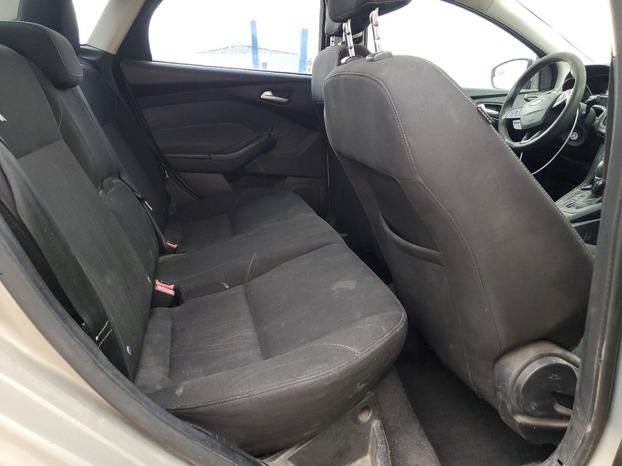 2015 Ford Focus Se Gold vin: 1FADP3F28FL368494