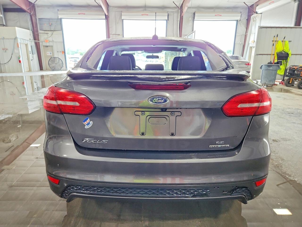 2015 Ford Focus Se Gray vin: 1FADP3F28FL373047
