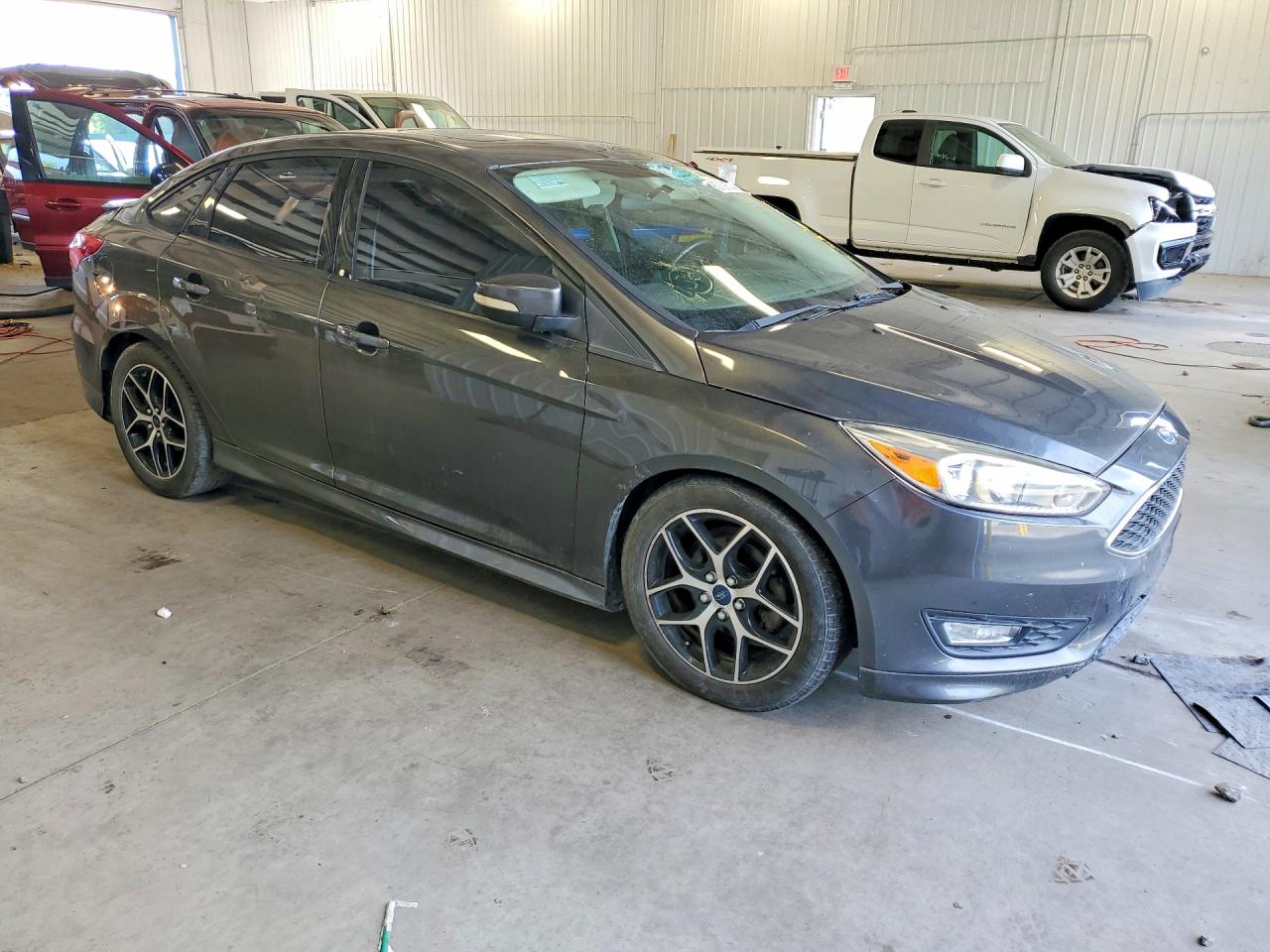 2015 Ford Focus Se Gray vin: 1FADP3F28FL373047