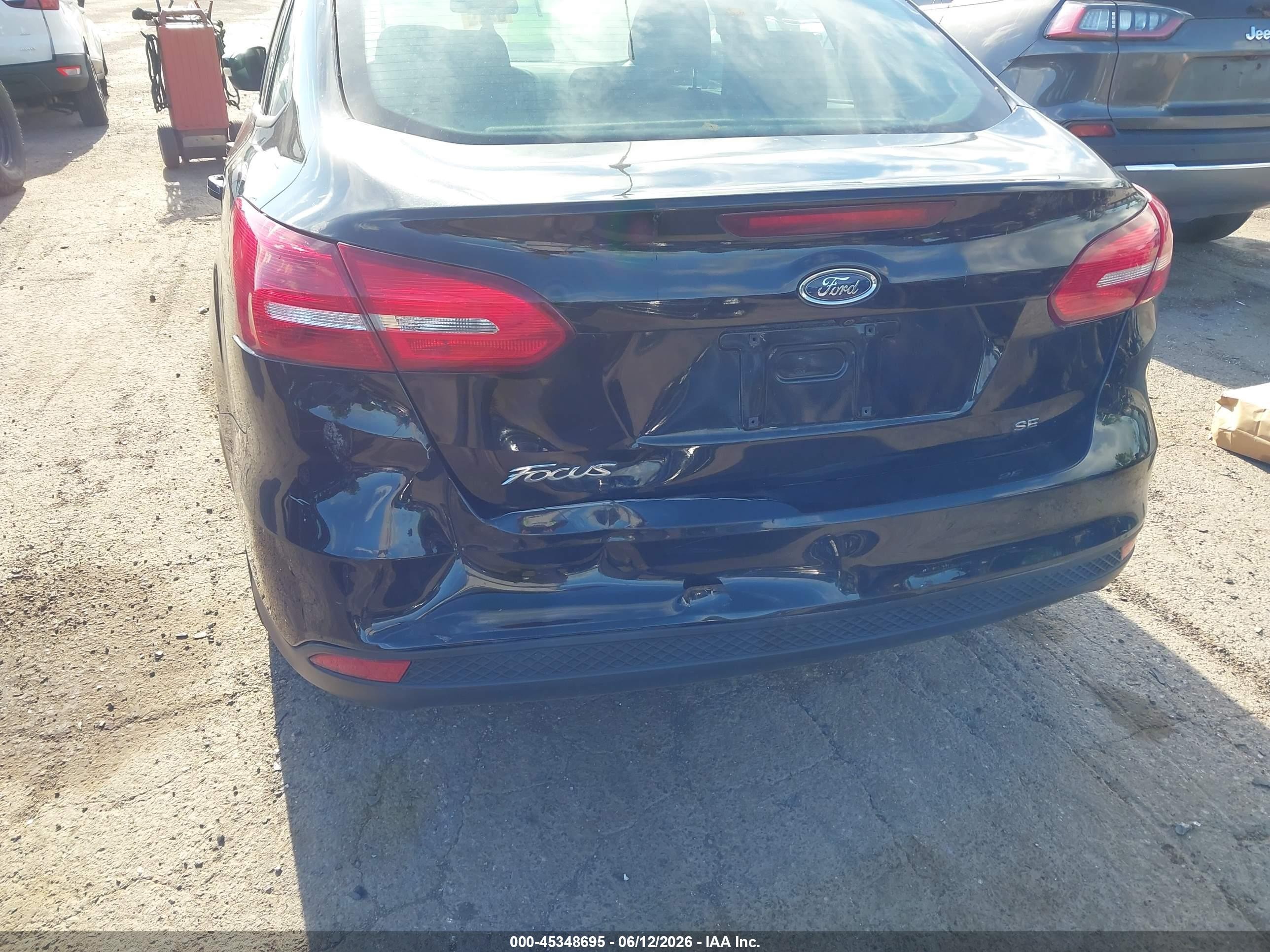 2017 Ford Focus Se Black vin: 1FADP3F28HL244132
