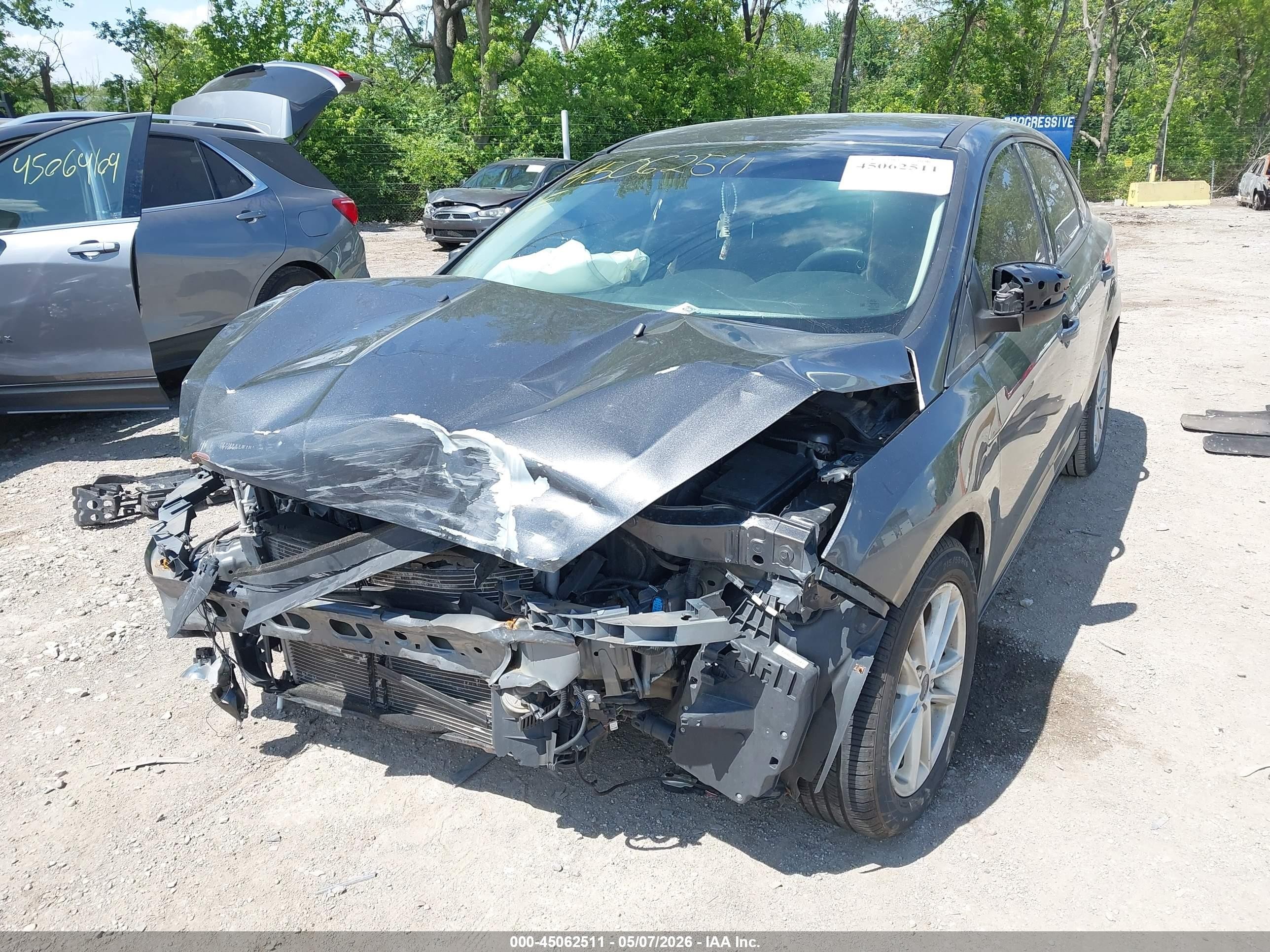 2017 Ford Focus Se Gray vin: 1FADP3F28HL298918