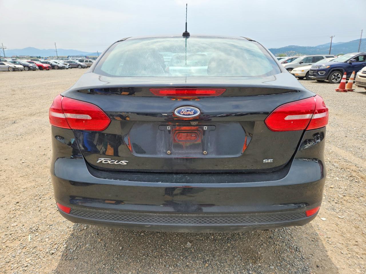 2017 Ford Focus Se Black vin: 1FADP3F28HL300635