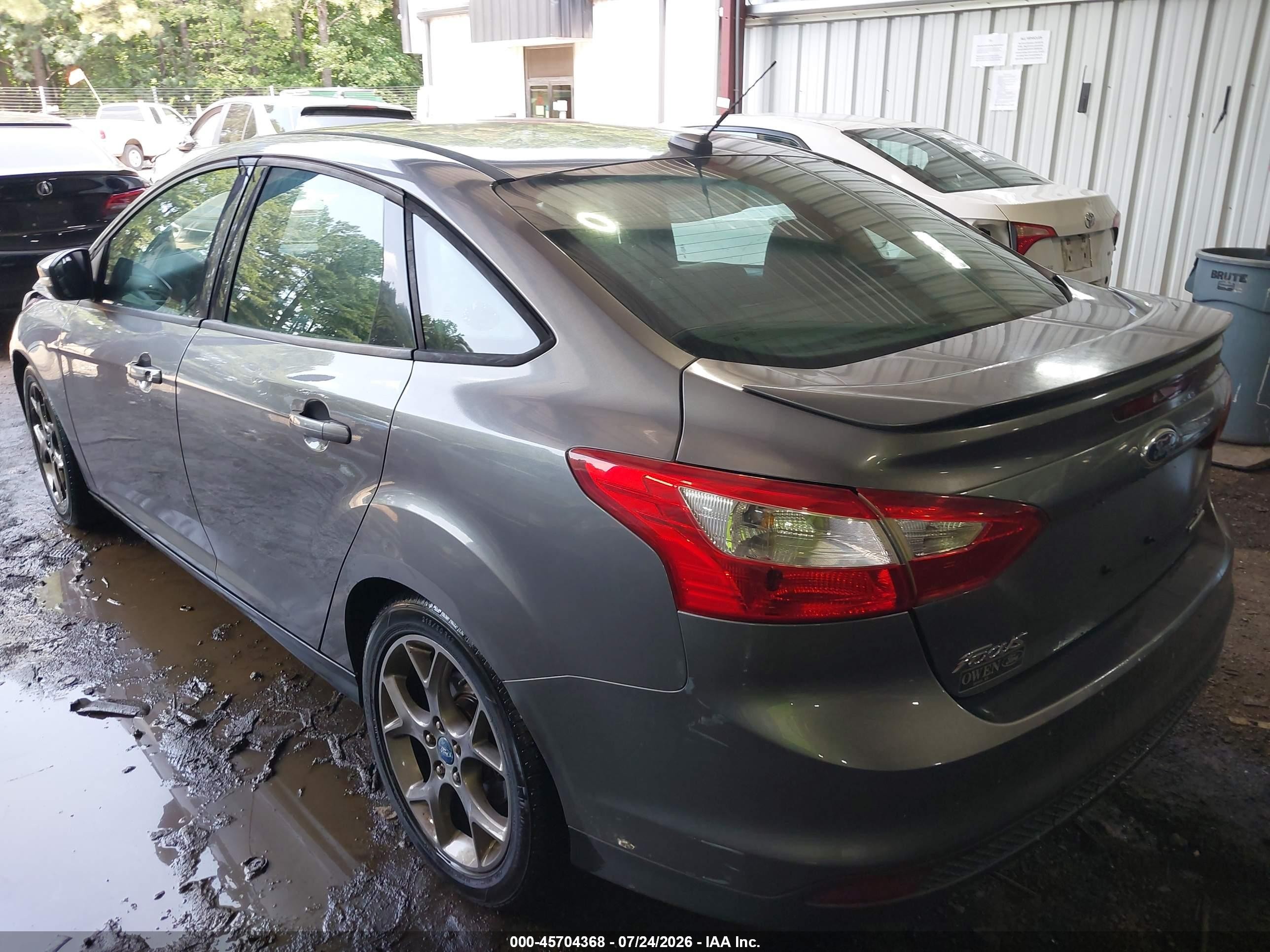 2013 Ford Focus Se Gray vin: 1FADP3F29DL104875